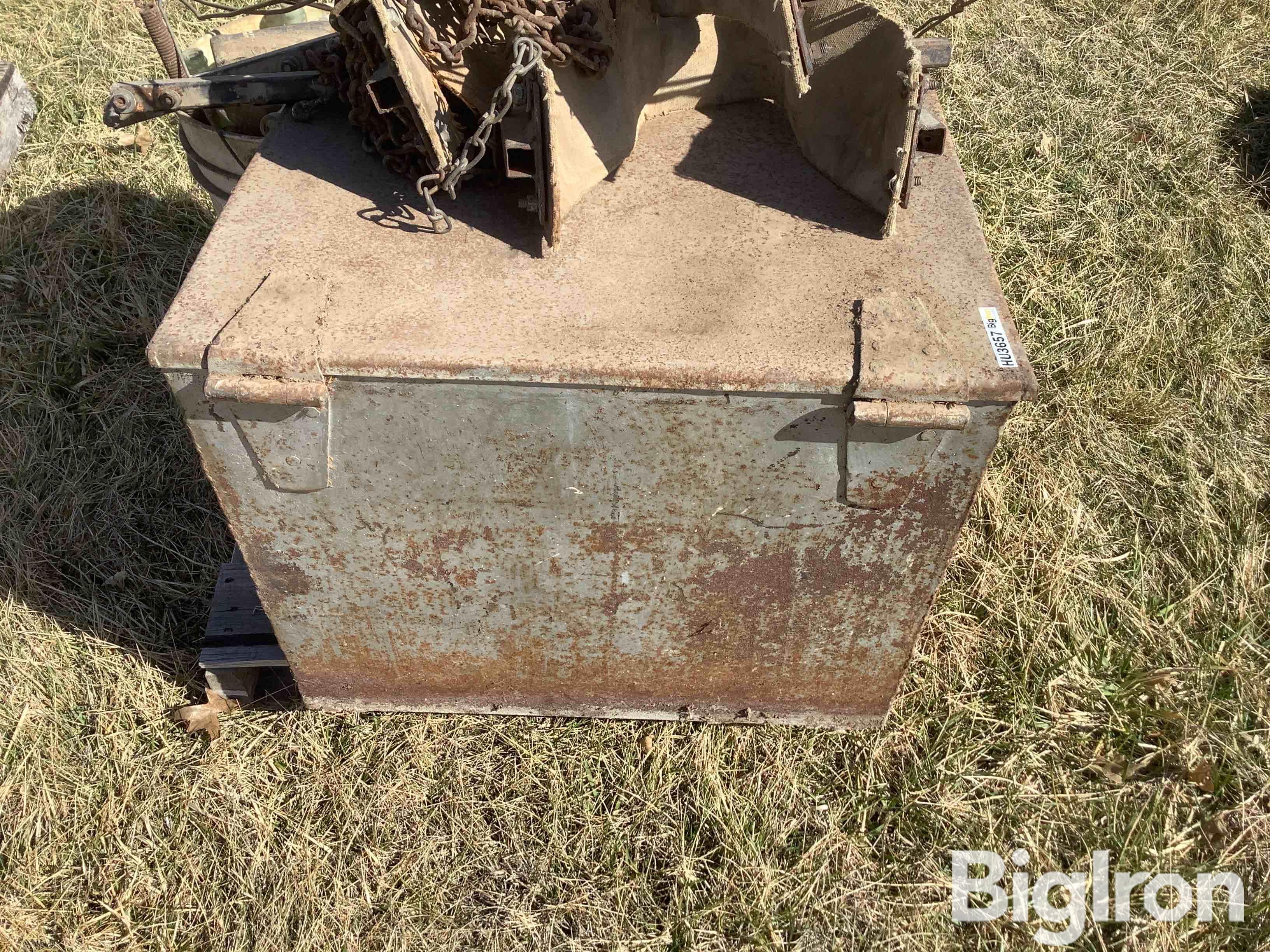 Under Mount Tool Box BigIron Auctions   Undermounttoolbox 5da532a6fe984b828ed767e2e5fc73ea 