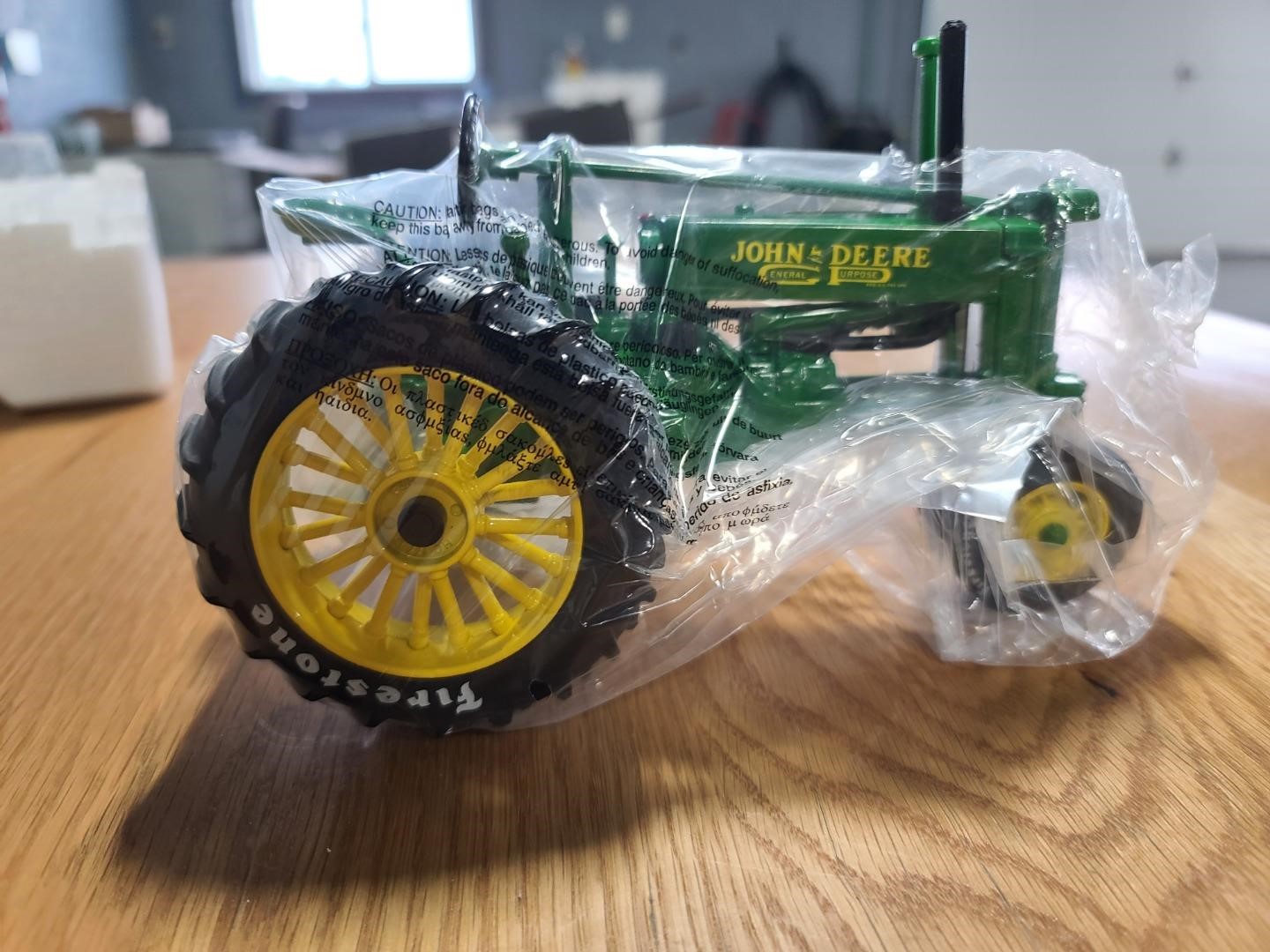 1937 John Deere Model B Collectible Model Tractor Bigiron Auctions 