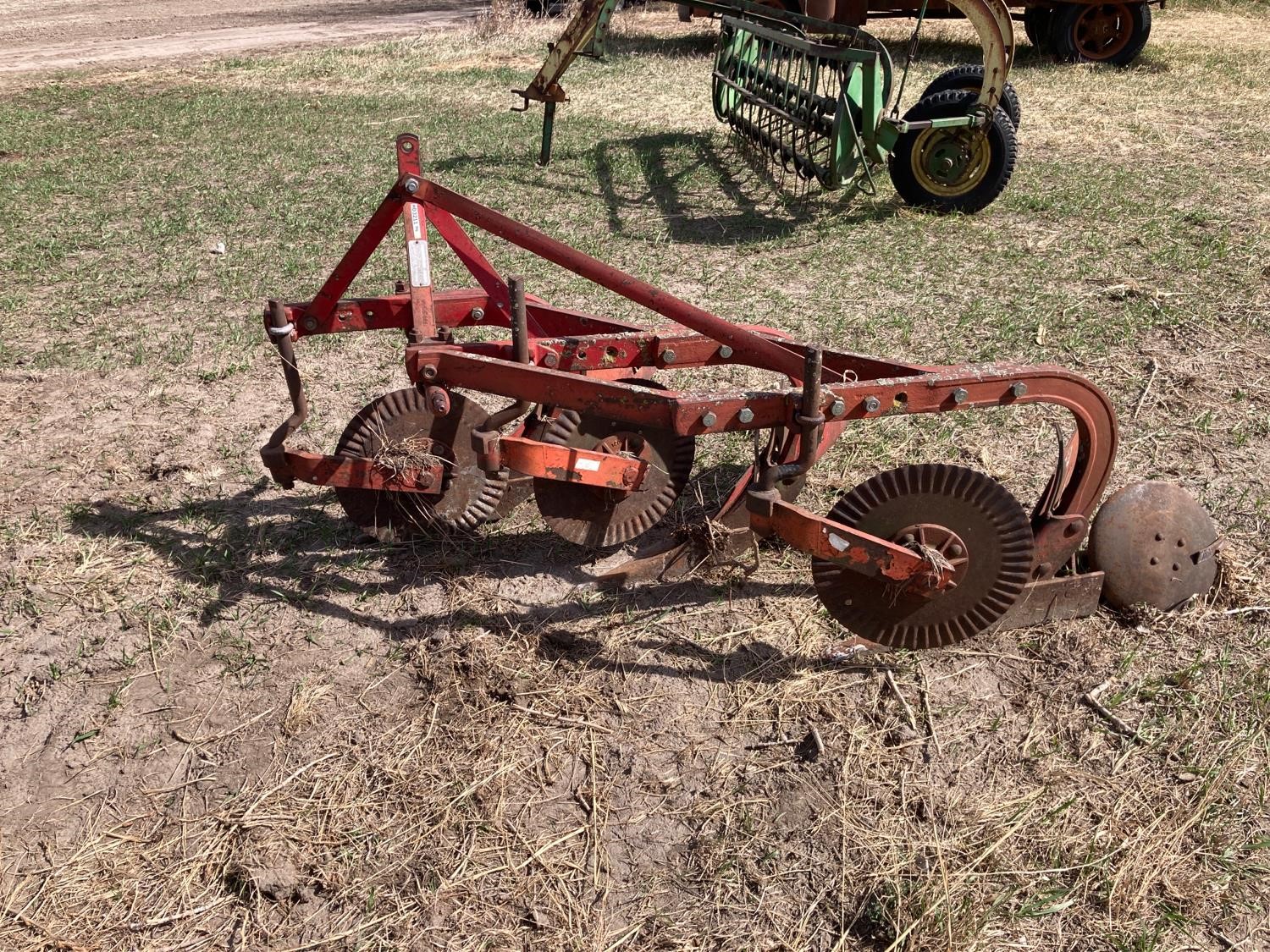 Massey Ferguson 62 3 Bottom Plow BigIron Auctions