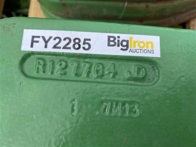 JOHN DEERE 100LB SUITCASE WEIGHT PART#R127764 FITS 6110-7810, 7200-9400