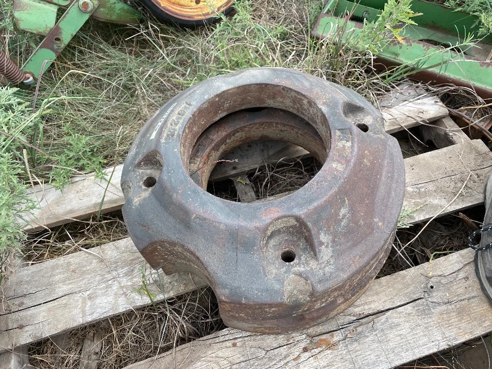 Farmall   Mccormick Cub Wheel Weights Bigiron Auctions