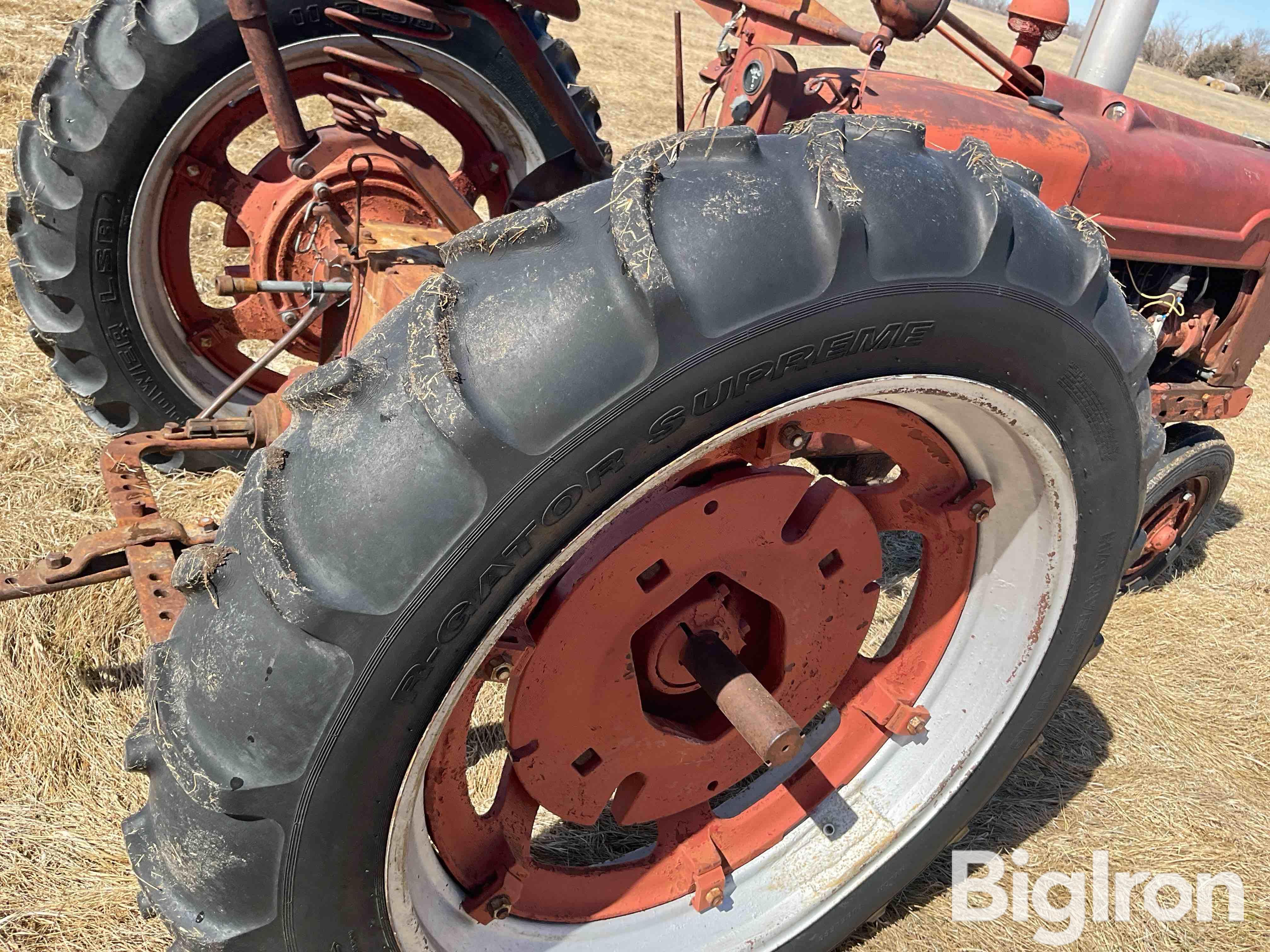 1943 Farmall H 2WD Tractor BigIron Auctions