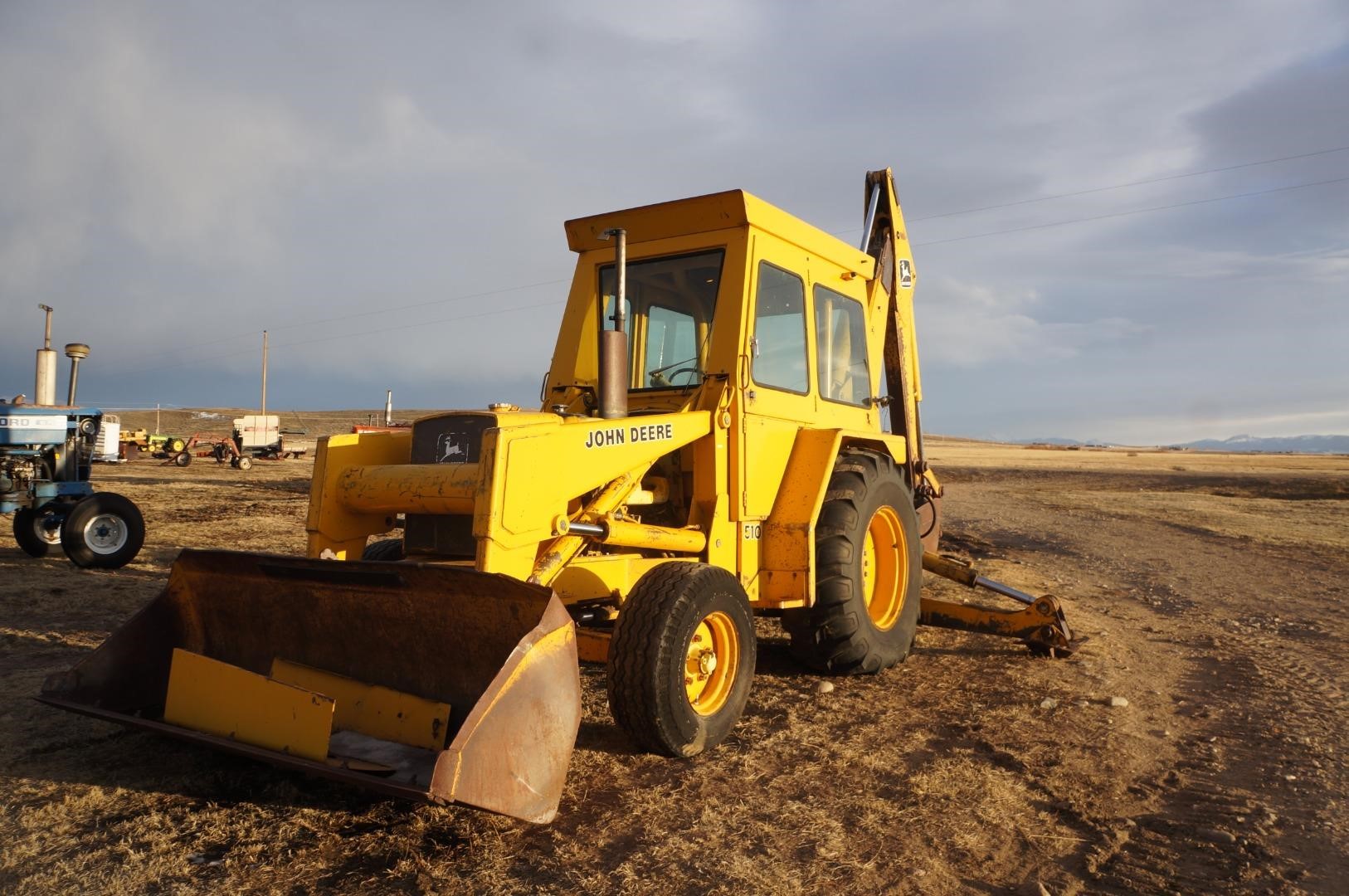 john deere 510 backhoe hydraulic pump