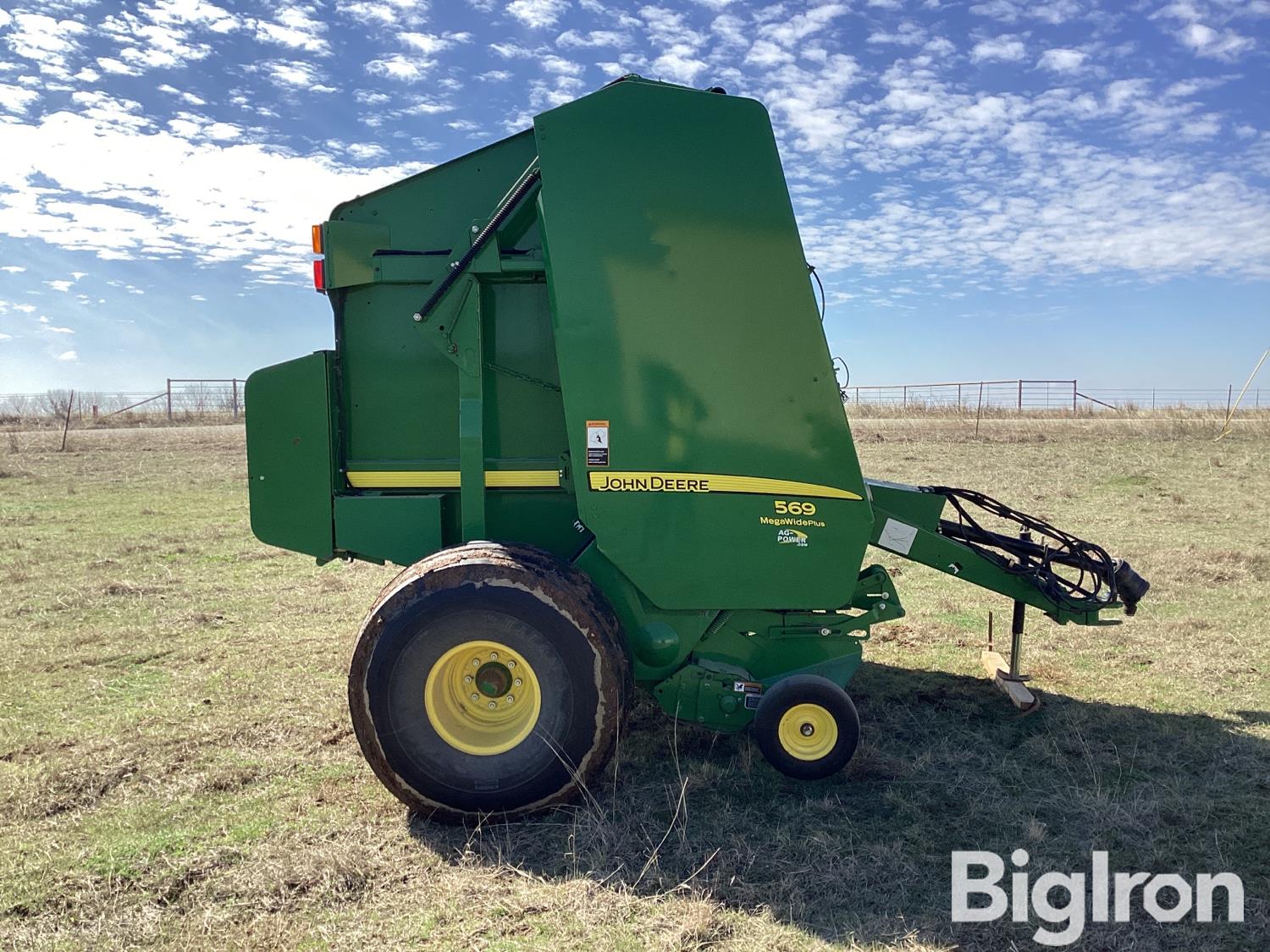 2015 John Deere 569 MegaWide Plus Round Baler BigIron Auctions