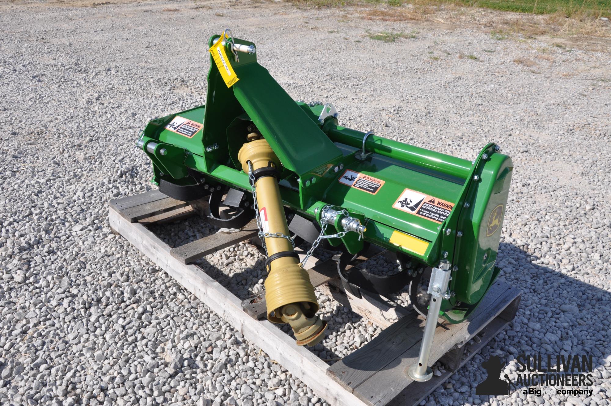 2022 John Deere 647 47