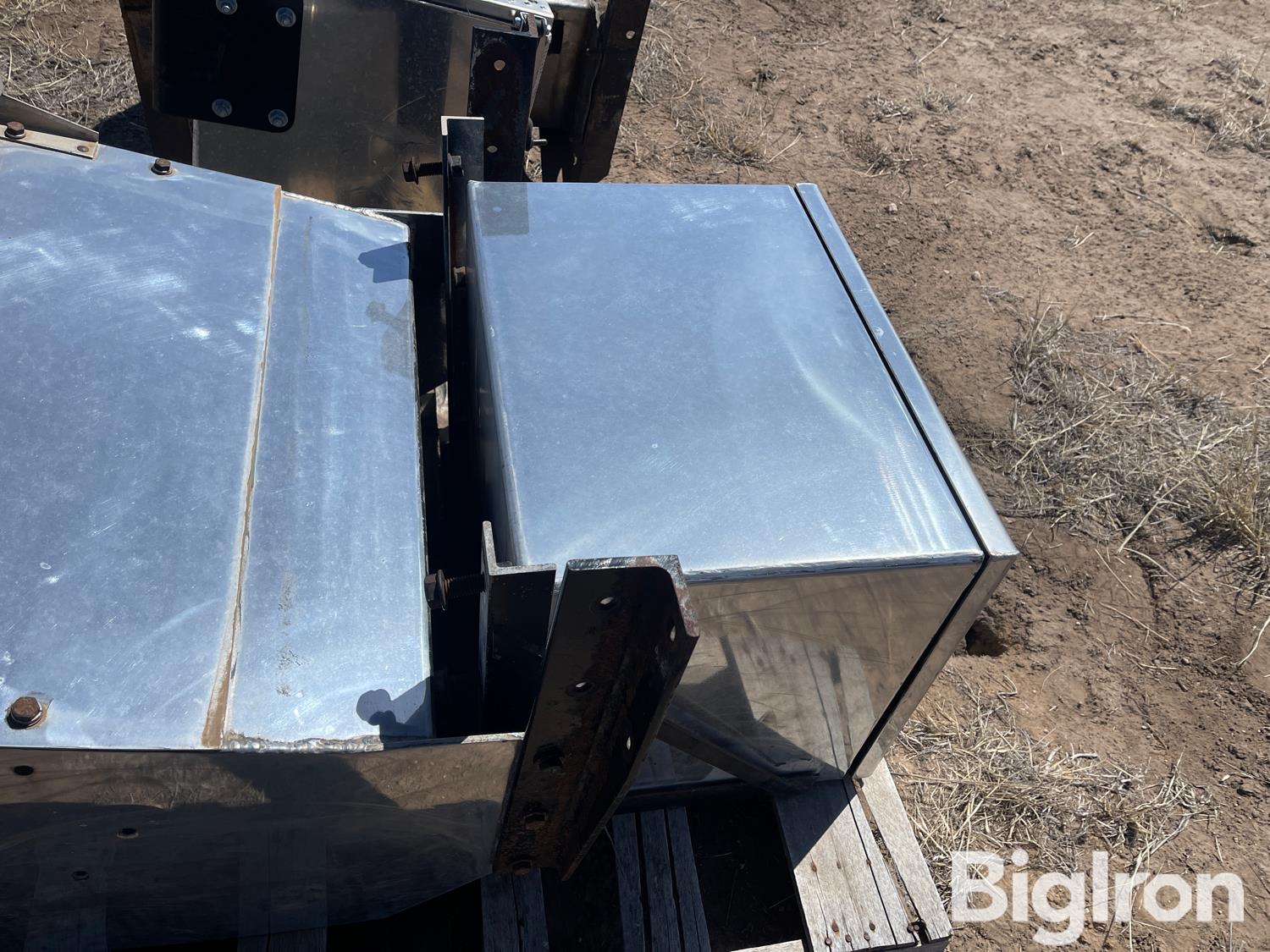 Merritt Side Frame Mount Truck Step Tool Boxes BigIron Auctions