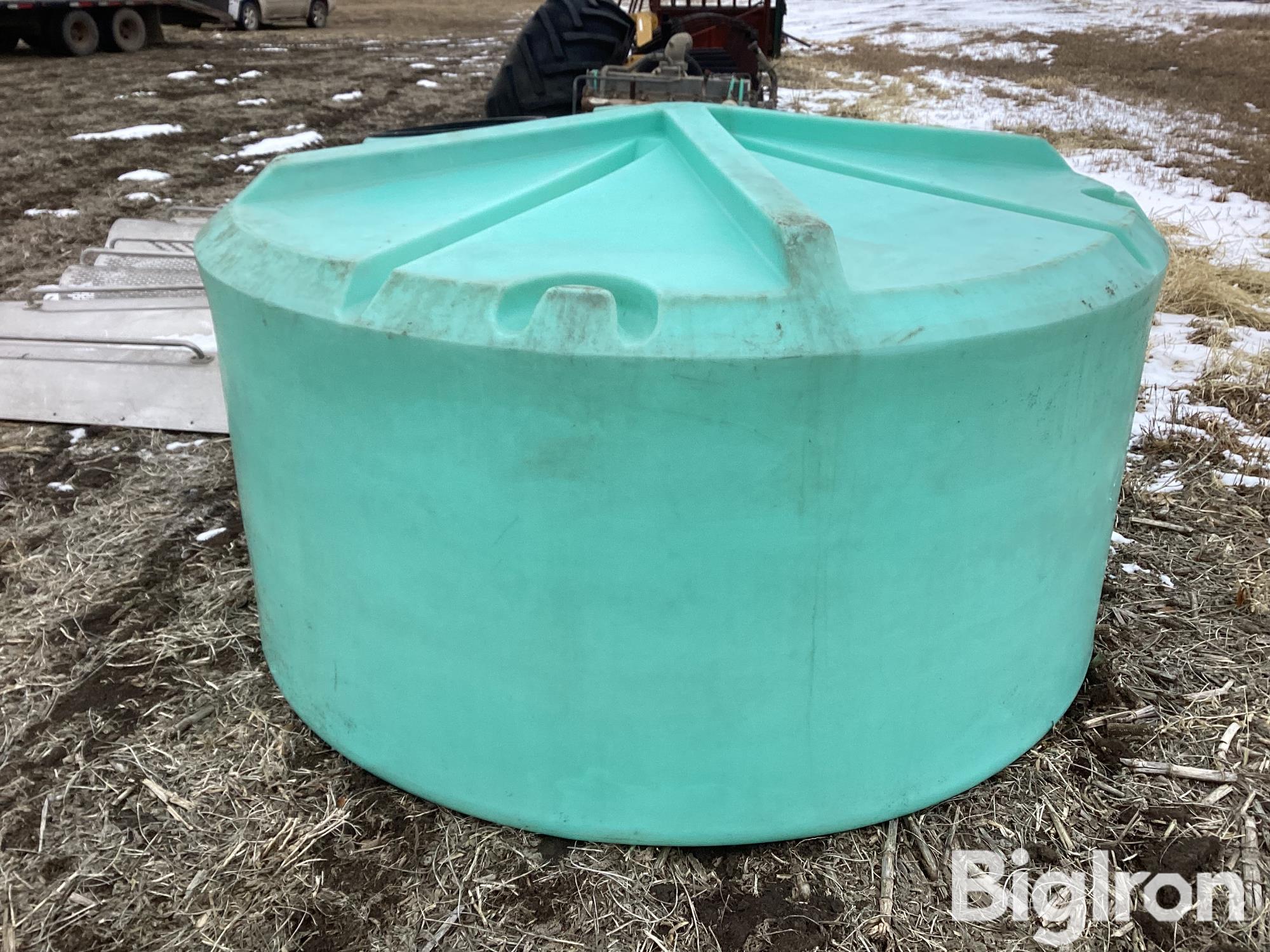 1000 Gallon Poly Fertilizer Tank Bigiron Auctions 7367