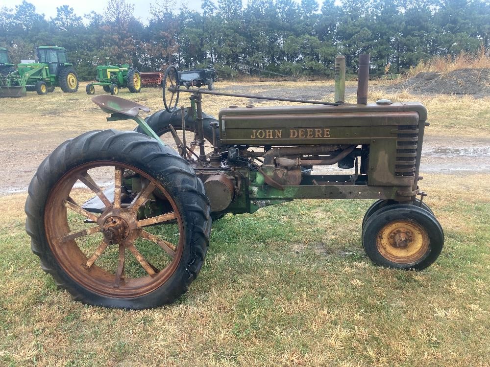 1939 John Deere B 2WD Tractor BigIron Auctions