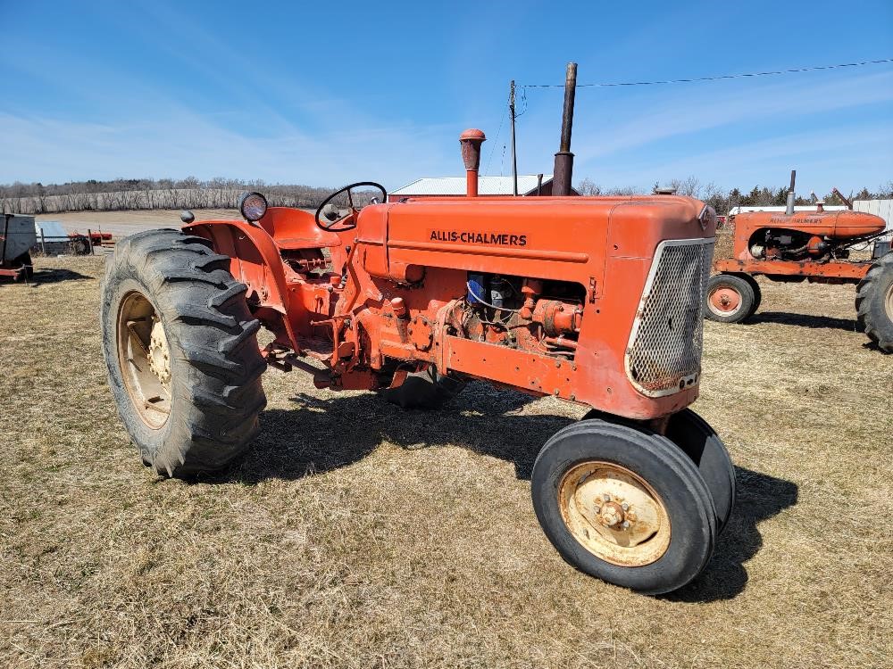 1957 Allis Chalmers D17 tractor in Tonganoxie, KS