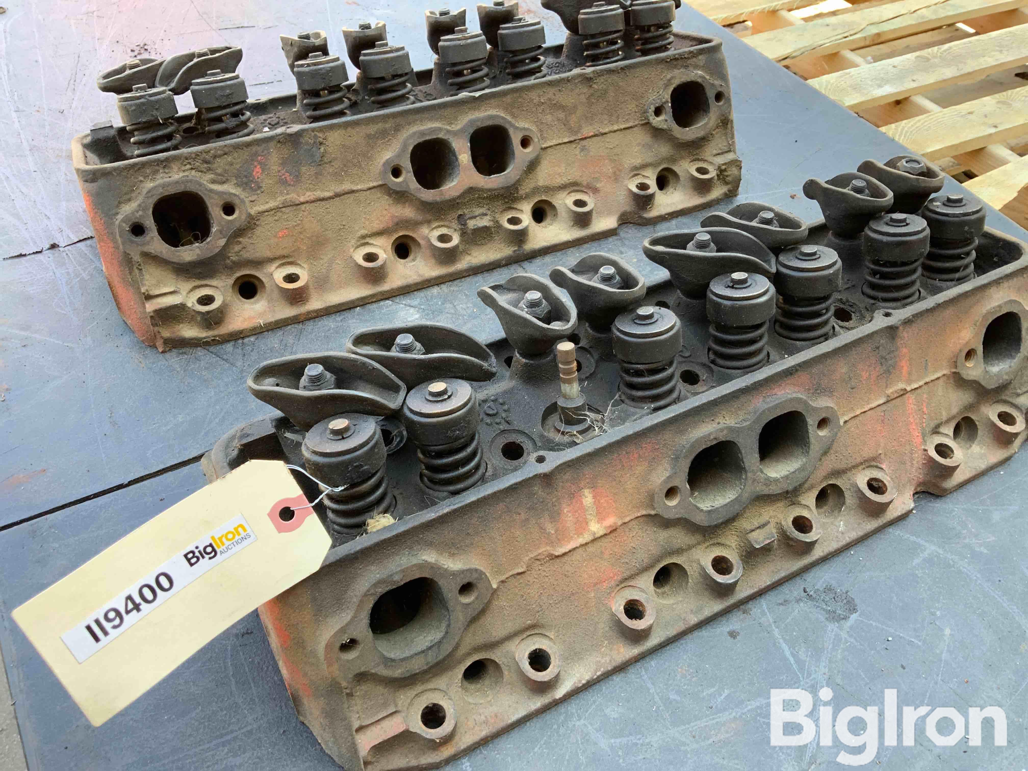 Chevrolet 327-350ci Cylinder Heads BigIron Auctions