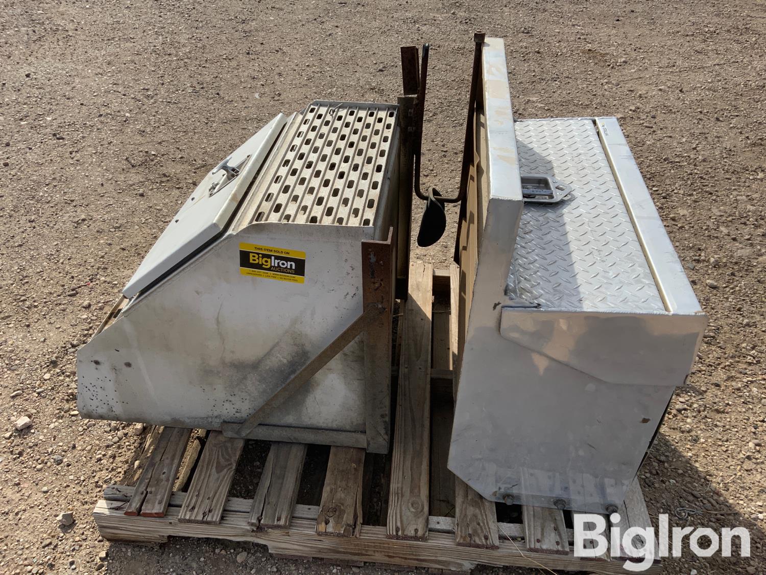 Side Mount Aluminum Diamond Plate Tool Box Step BigIron Auctions