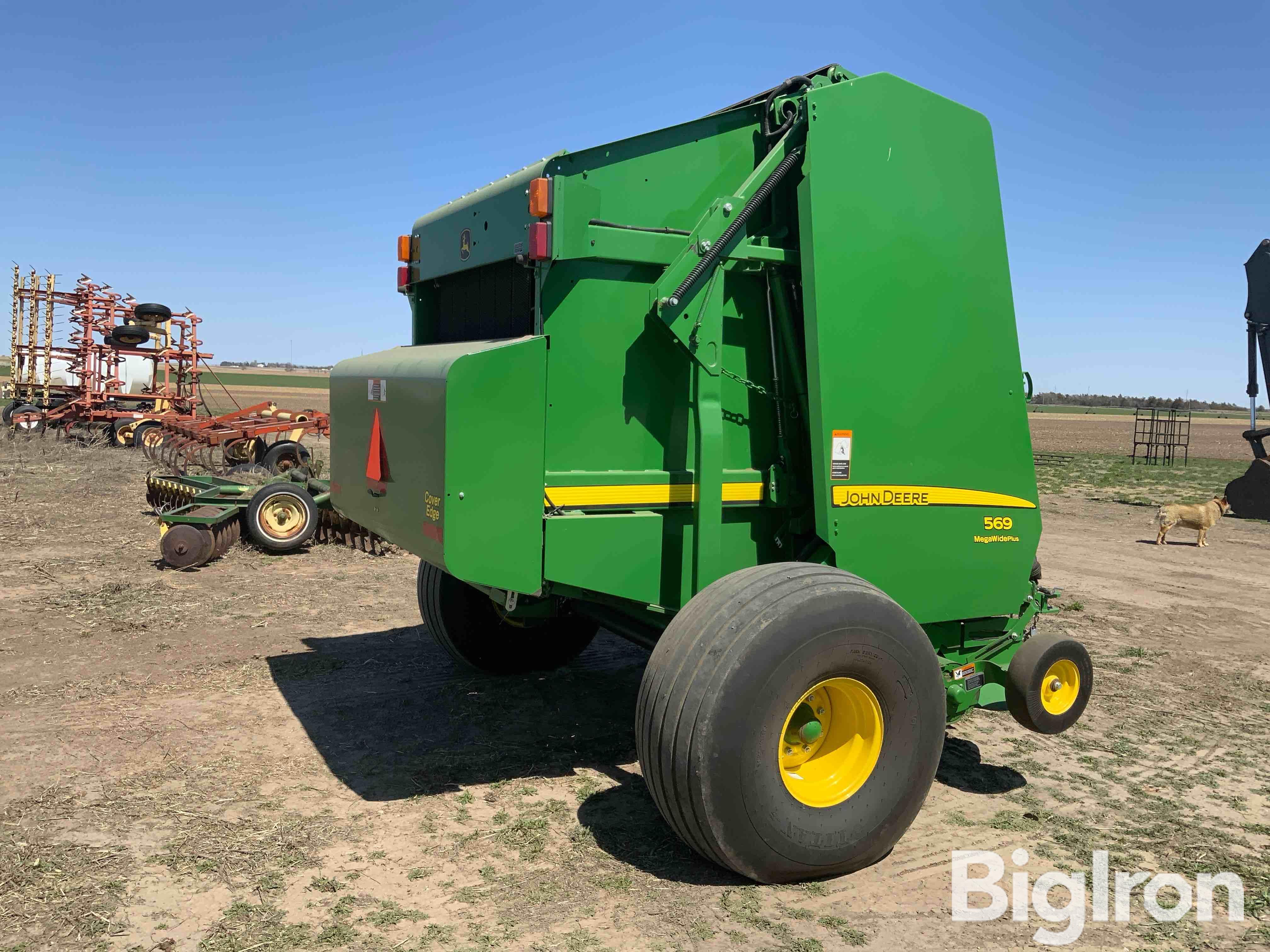 2017 John Deere 569 MegaWide Plus Round Baler BigIron Auctions