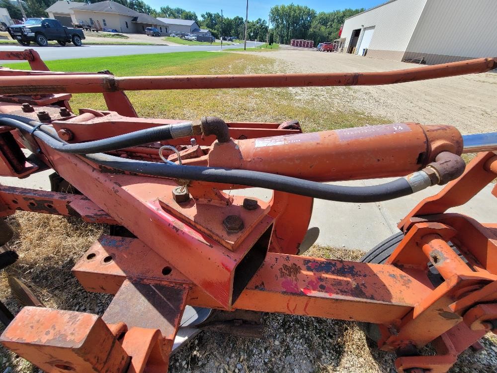 International 720 Plow BigIron Auctions