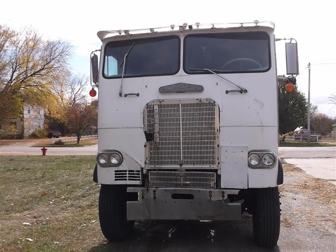 1977 White Freightliner Wft 8664 Cab Over Ta Truck Tractor Bigiron Auctions 7828