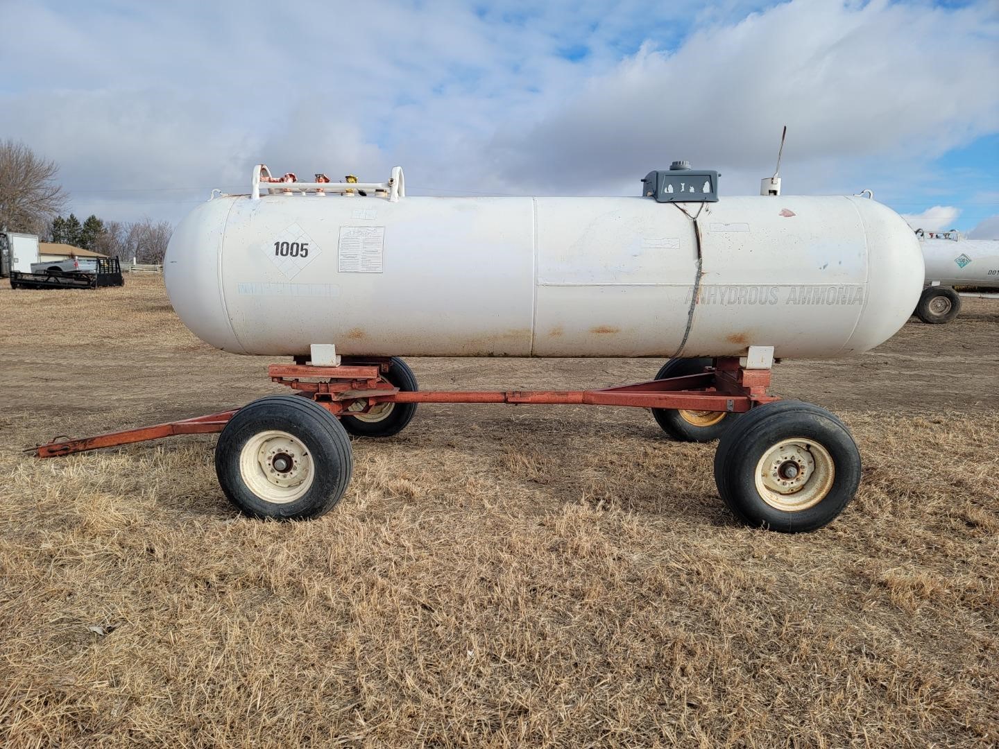 1000-Gallon Anhydrous Ammonia Tank & Trailer BigIron Auctions