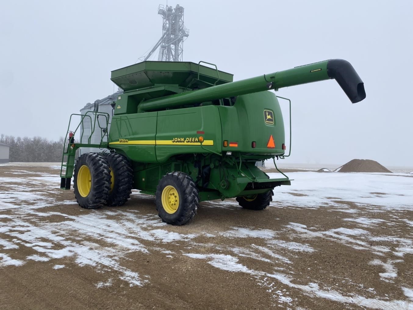 2001 John Deere 9750 Sts Rwa Combine Bigiron Auctions 5521