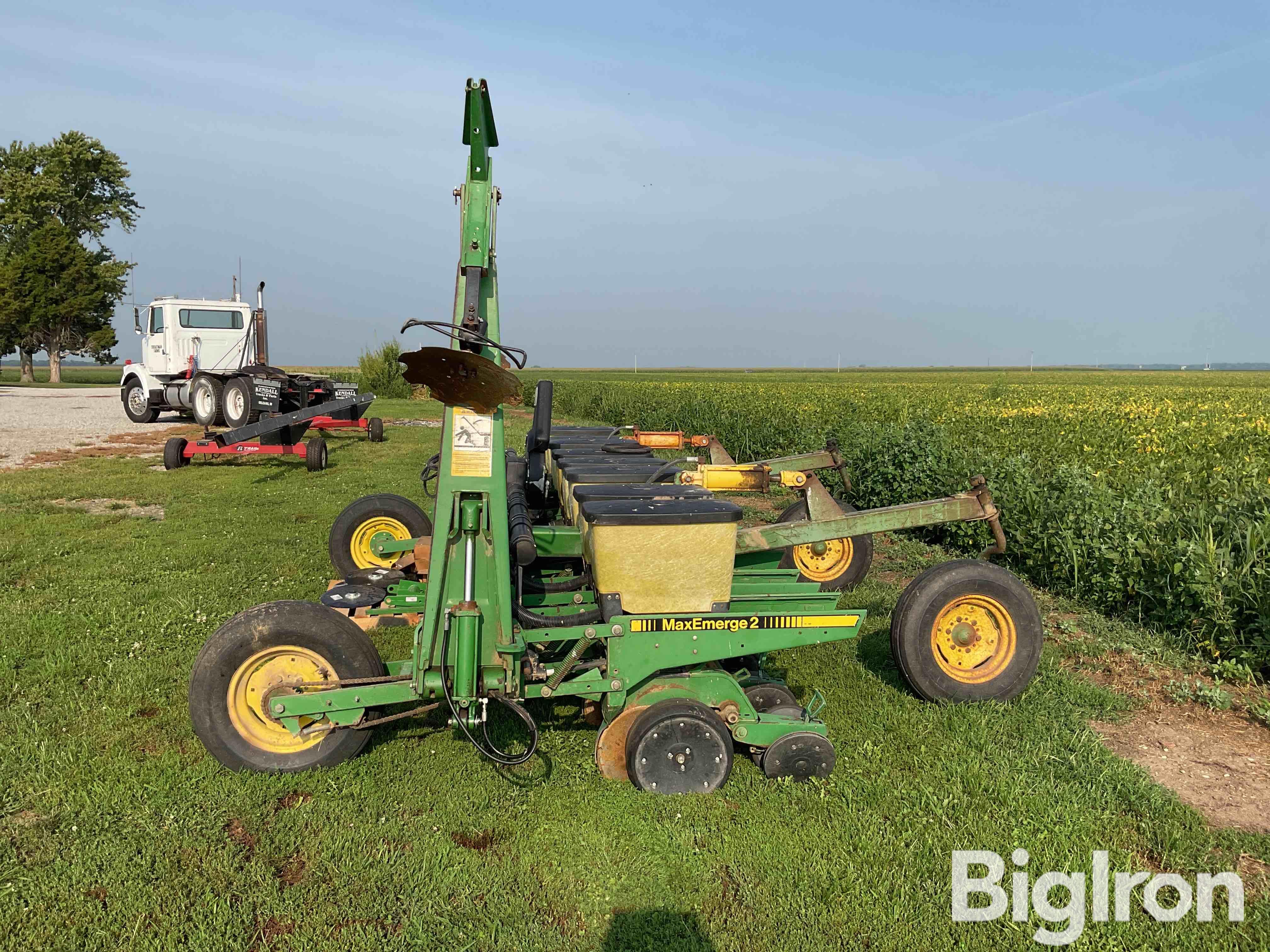 John Deere 7300 8r22 Planter Bigiron Auctions 6293