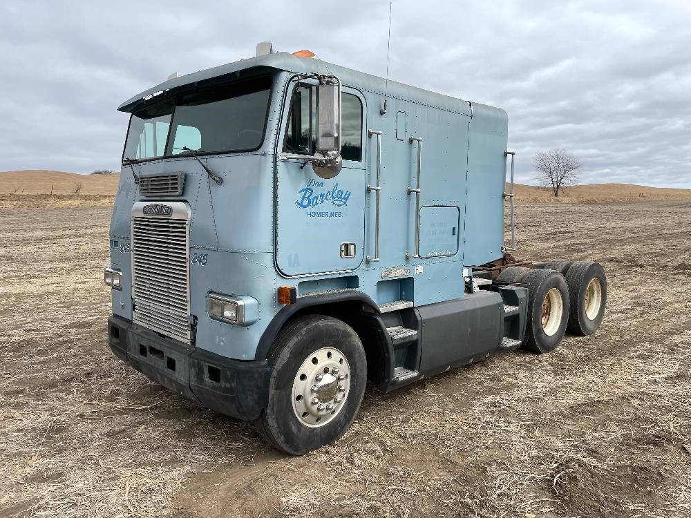 freightliner cabover 2016