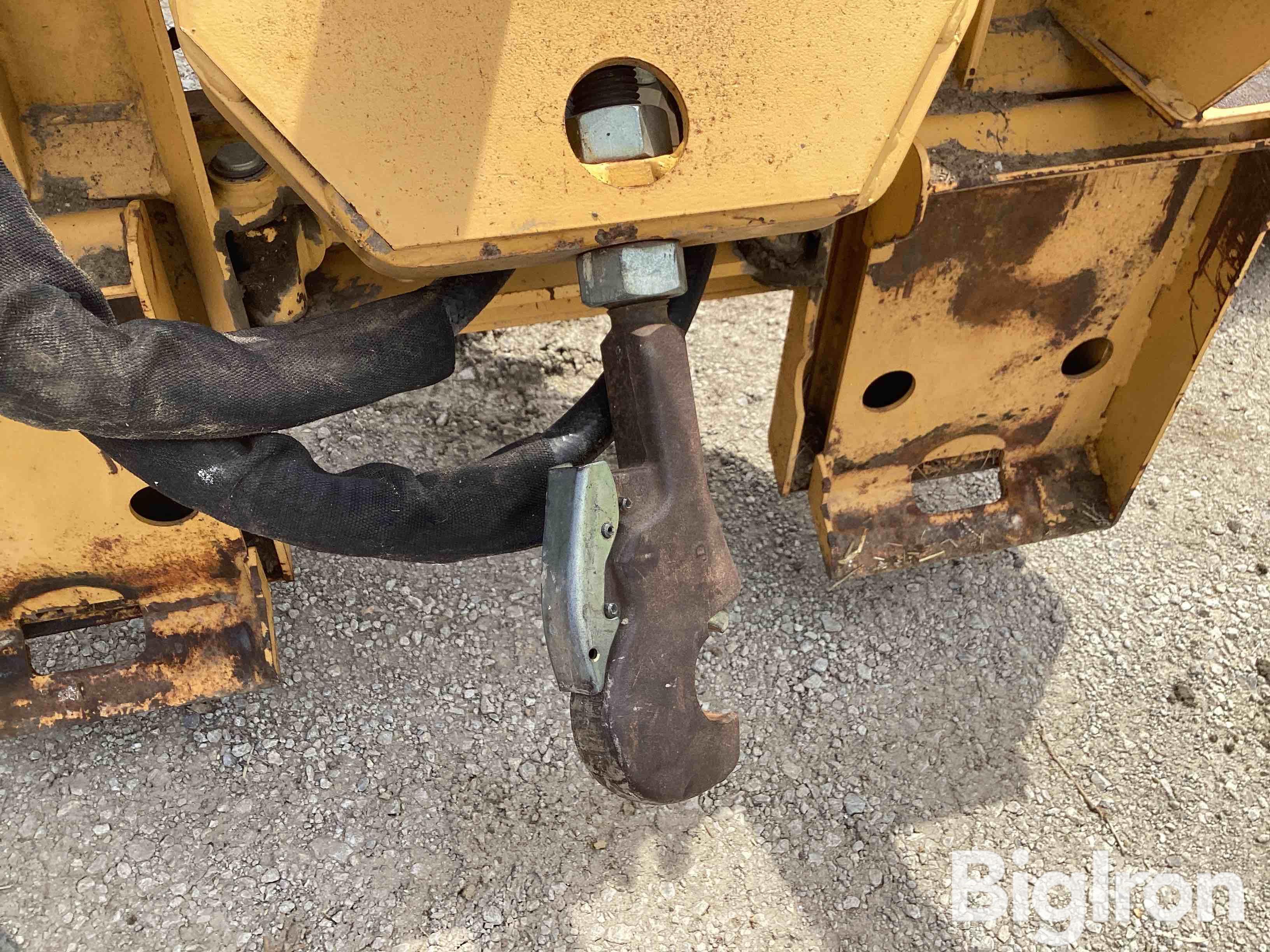 John Deere Pro 911 Extender Backhoe Attachment Bigiron Auctions 2443