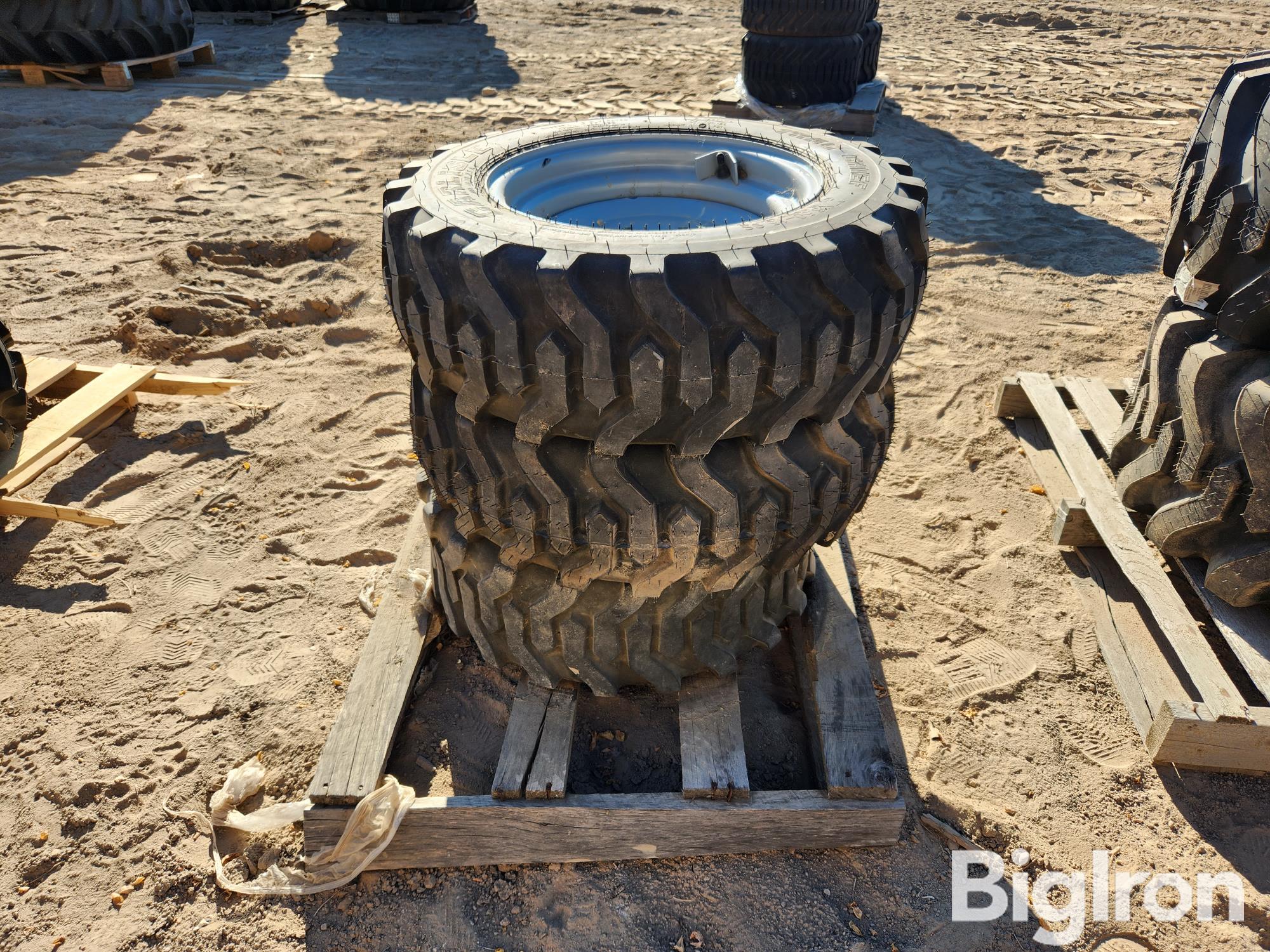 Carlisle Trac Chief 27x8.50-15 Tires BigIron Auctions