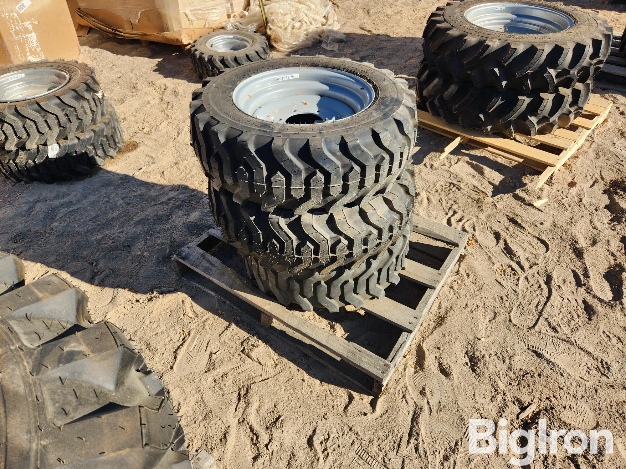 Carlisle Trac Chief 27x8.50-15 Tires BigIron Auctions