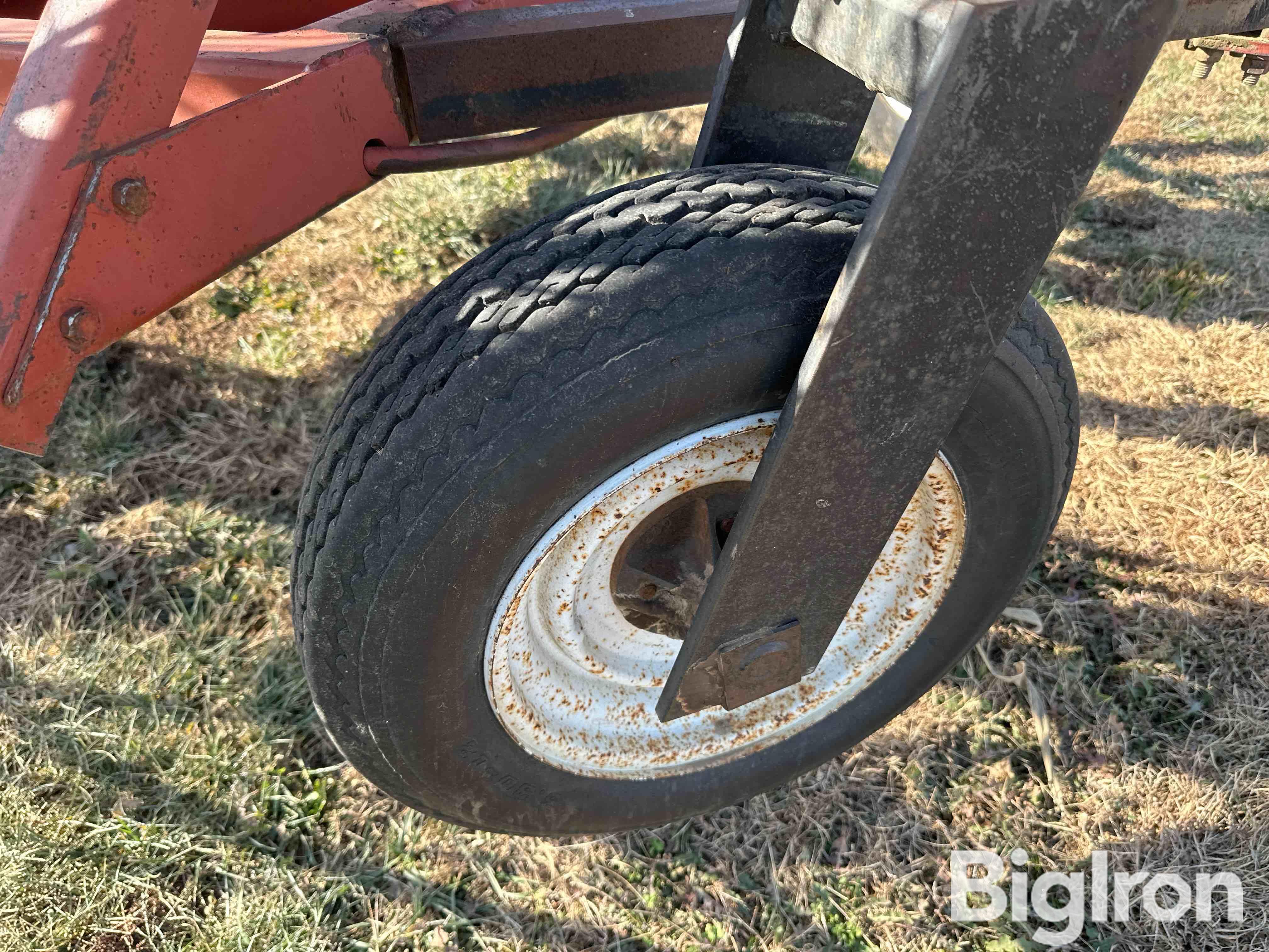 Hesston 3982 12 Wheel V-Rake BigIron Auctions