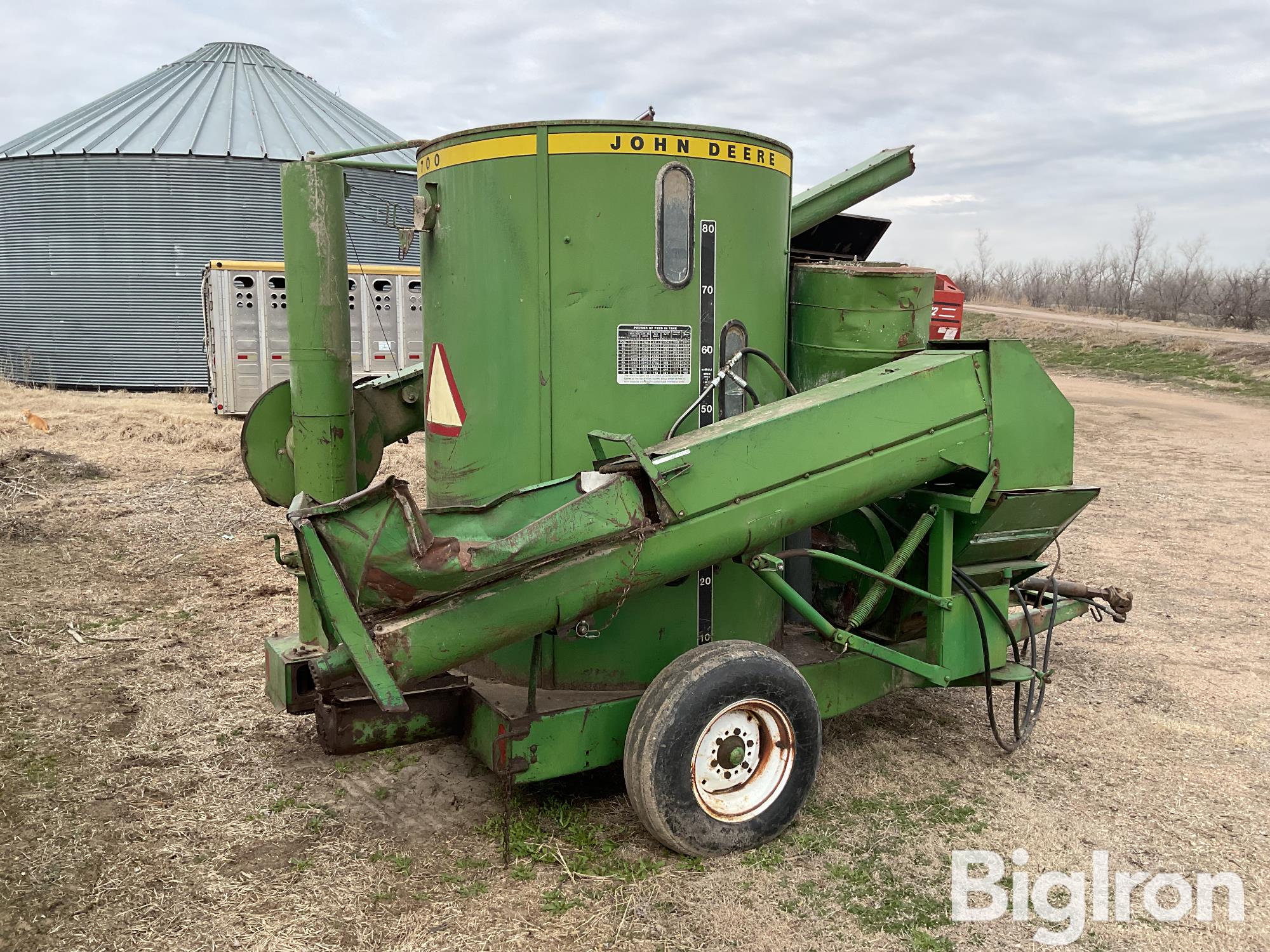 John Deere 700 Grinder Mixer BigIron Auctions