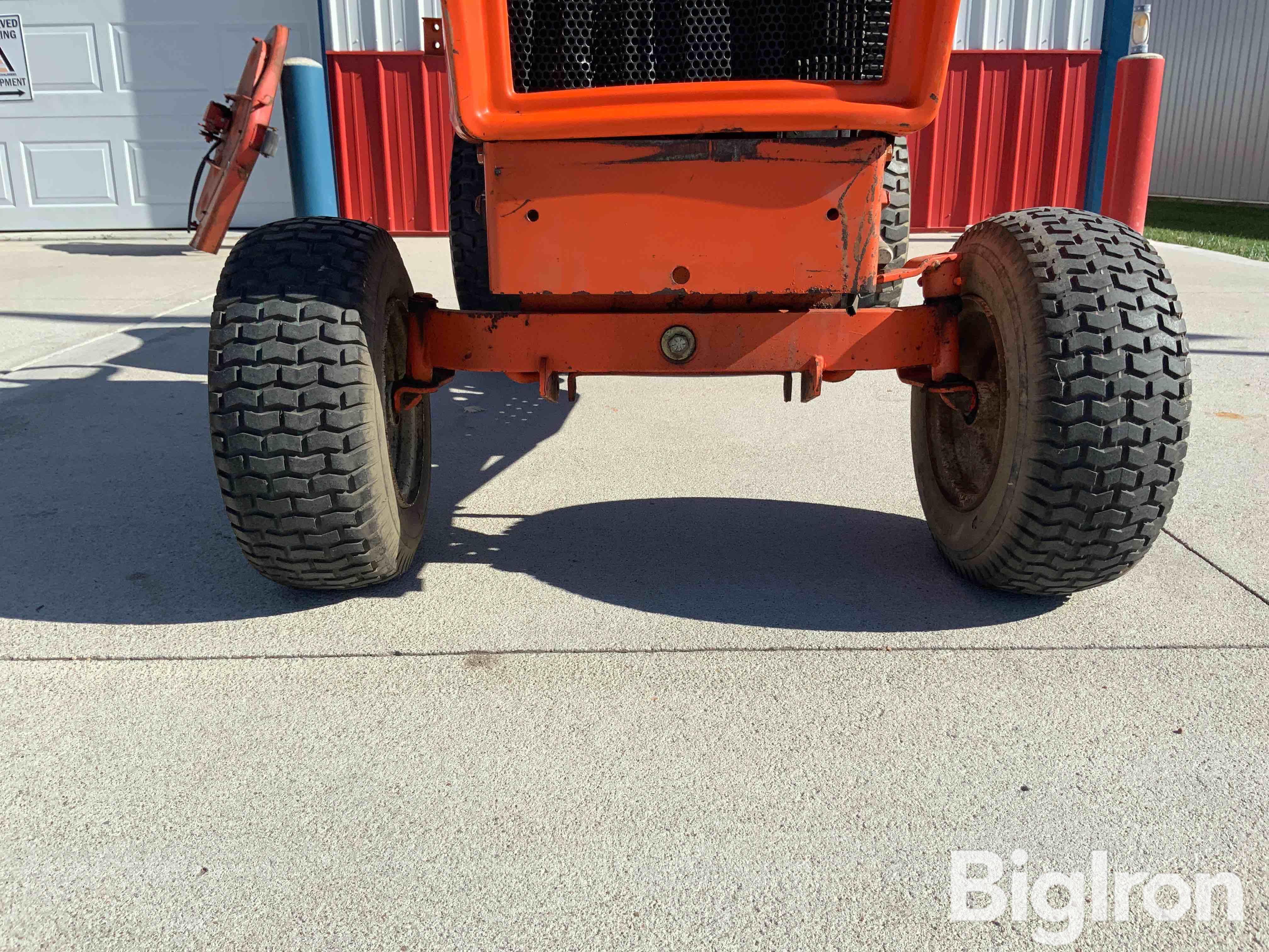 94 Simplicity / Allis-Chalmers 917H Snowblower, Chains & Push Mower BigIron  Auctions