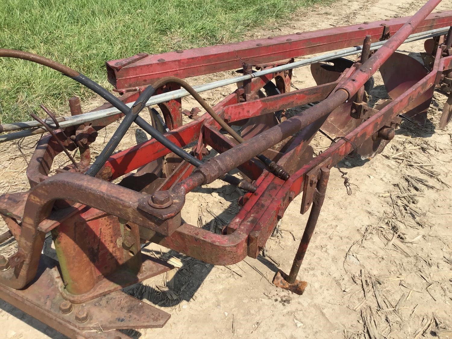 International 550 Plow BigIron Auctions