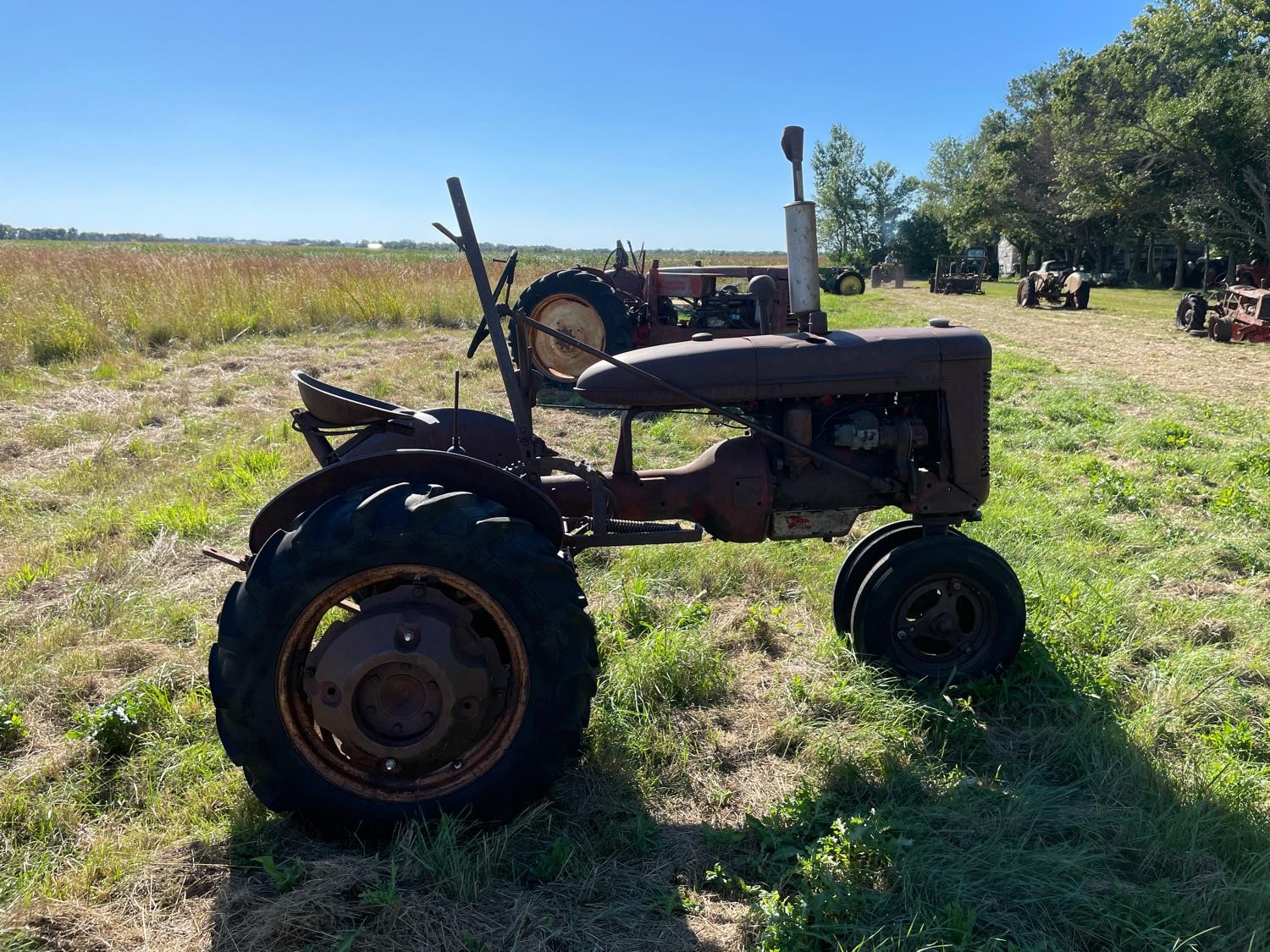 1940 Farmall Model B 2WD Tractor BigIron Auctions