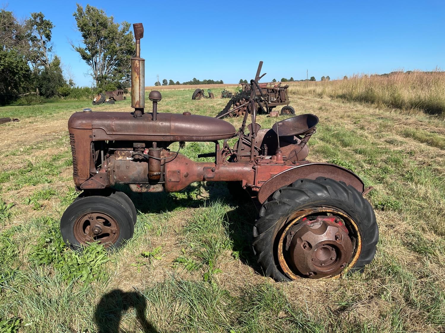 1940 Farmall Model B 2WD Tractor BigIron Auctions