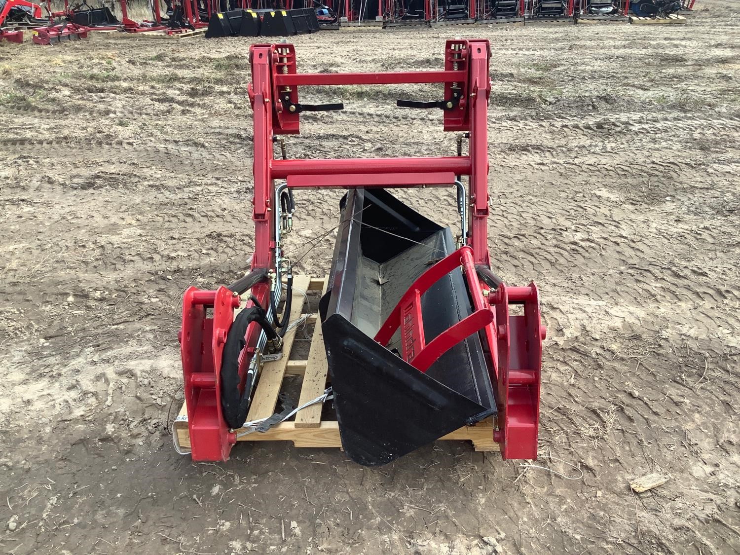 Mahindra 2538CL Loader W/66” Bucket BigIron Auctions