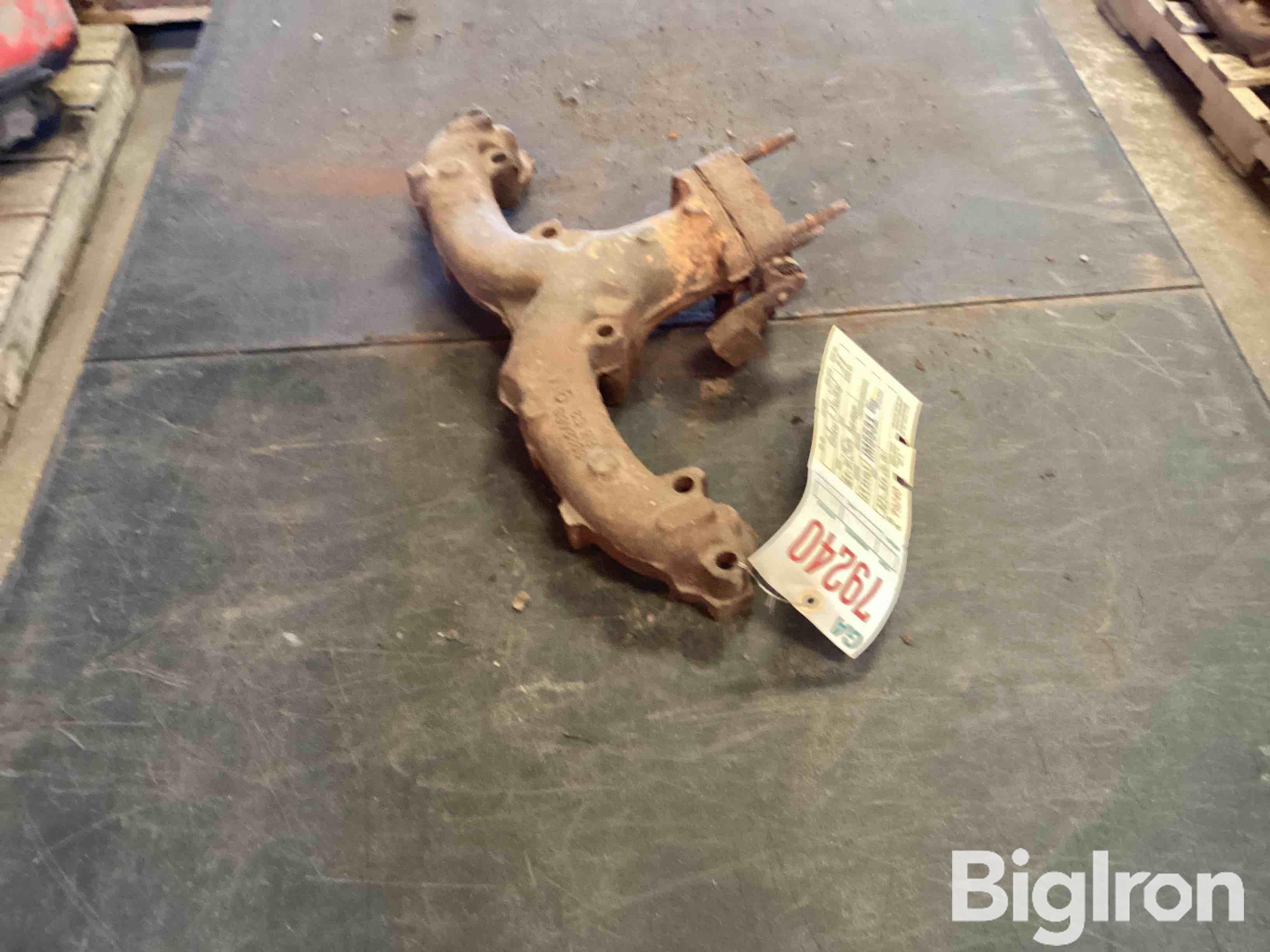 1969-70 Chevrolet 327-350ci Exhaust Manifold BigIron Auctions