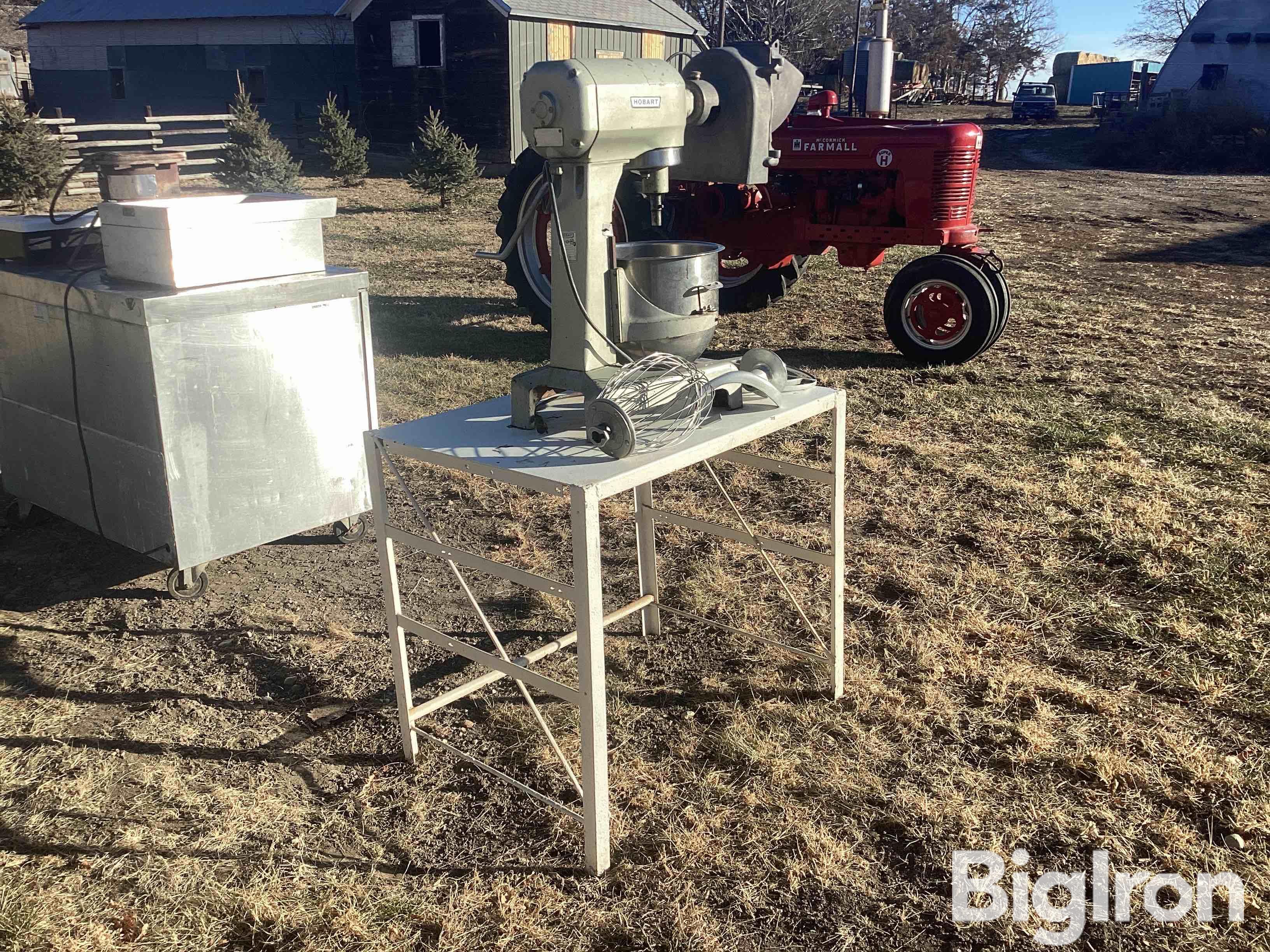 Hobart Stand Mixer BigIron Auctions   Hobartstandmixer 59db50b86a9b4a9cb995934383879c7e 