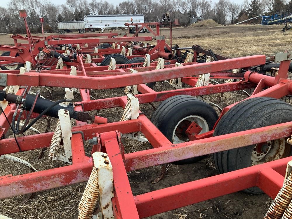 Wil-Rich Quad 5 Field Cultivator BigIron Auctions