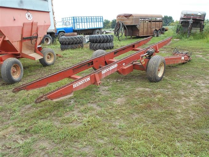 Hesston 5200 Round Up Round Bale Loadermover Bigiron Auctions