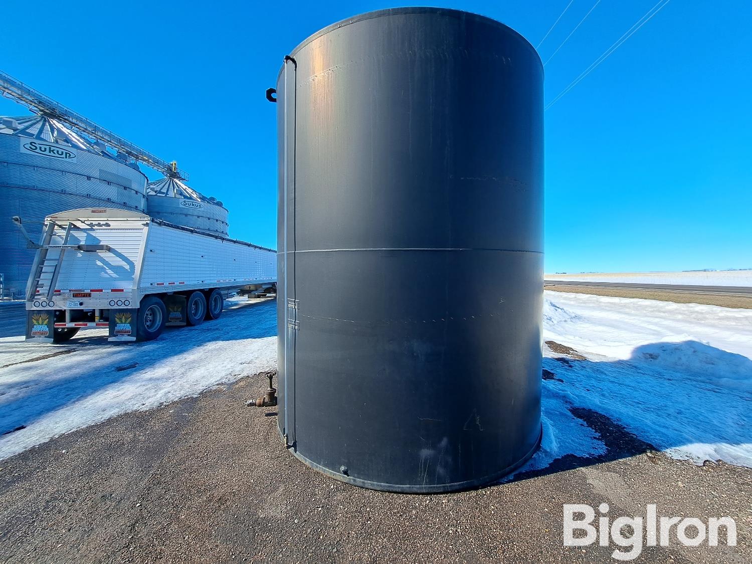 7000-gal-tank-bigiron-auctions