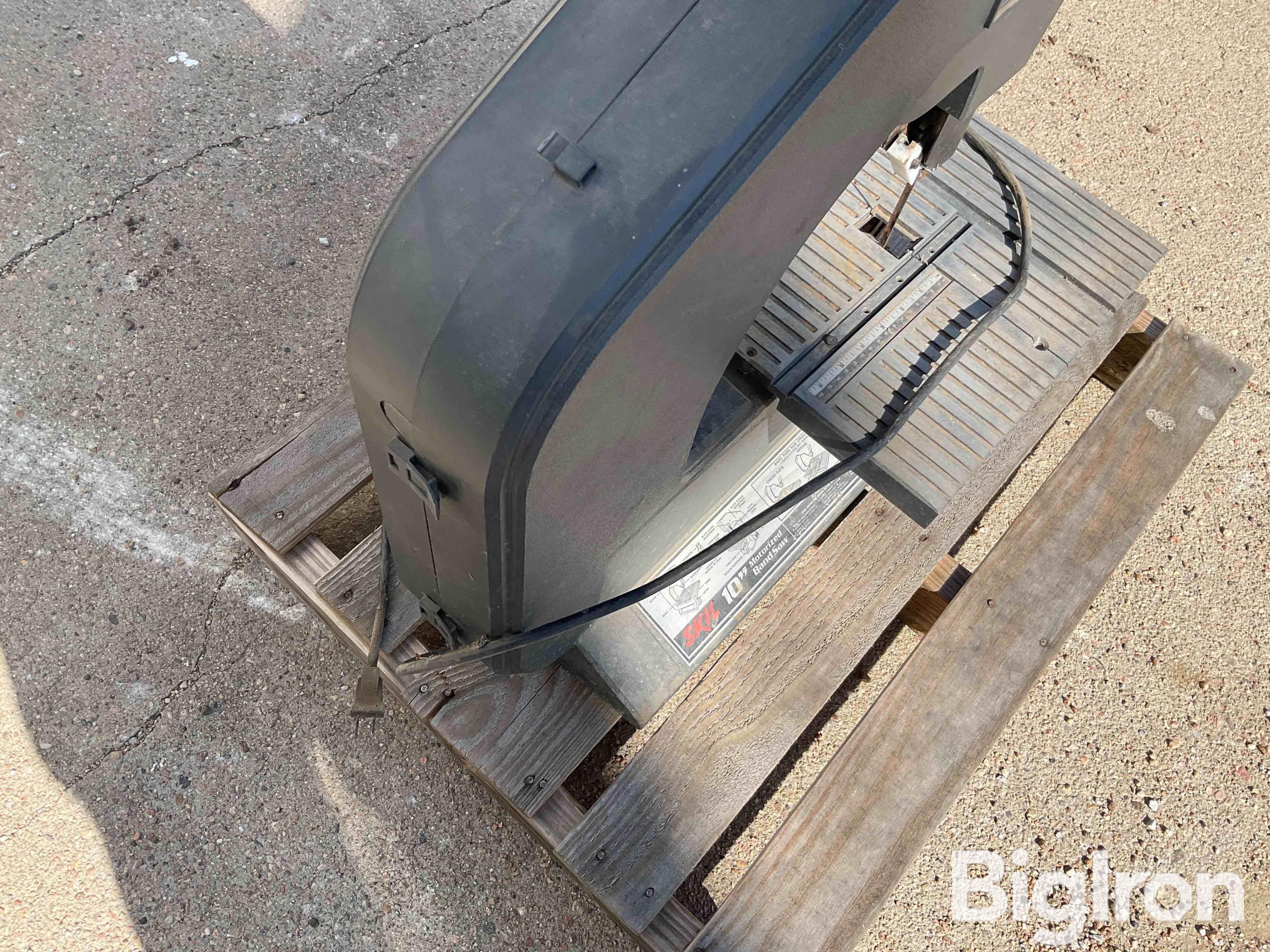 Skil 3104 10” Motorized Band Saw BigIron Auctions