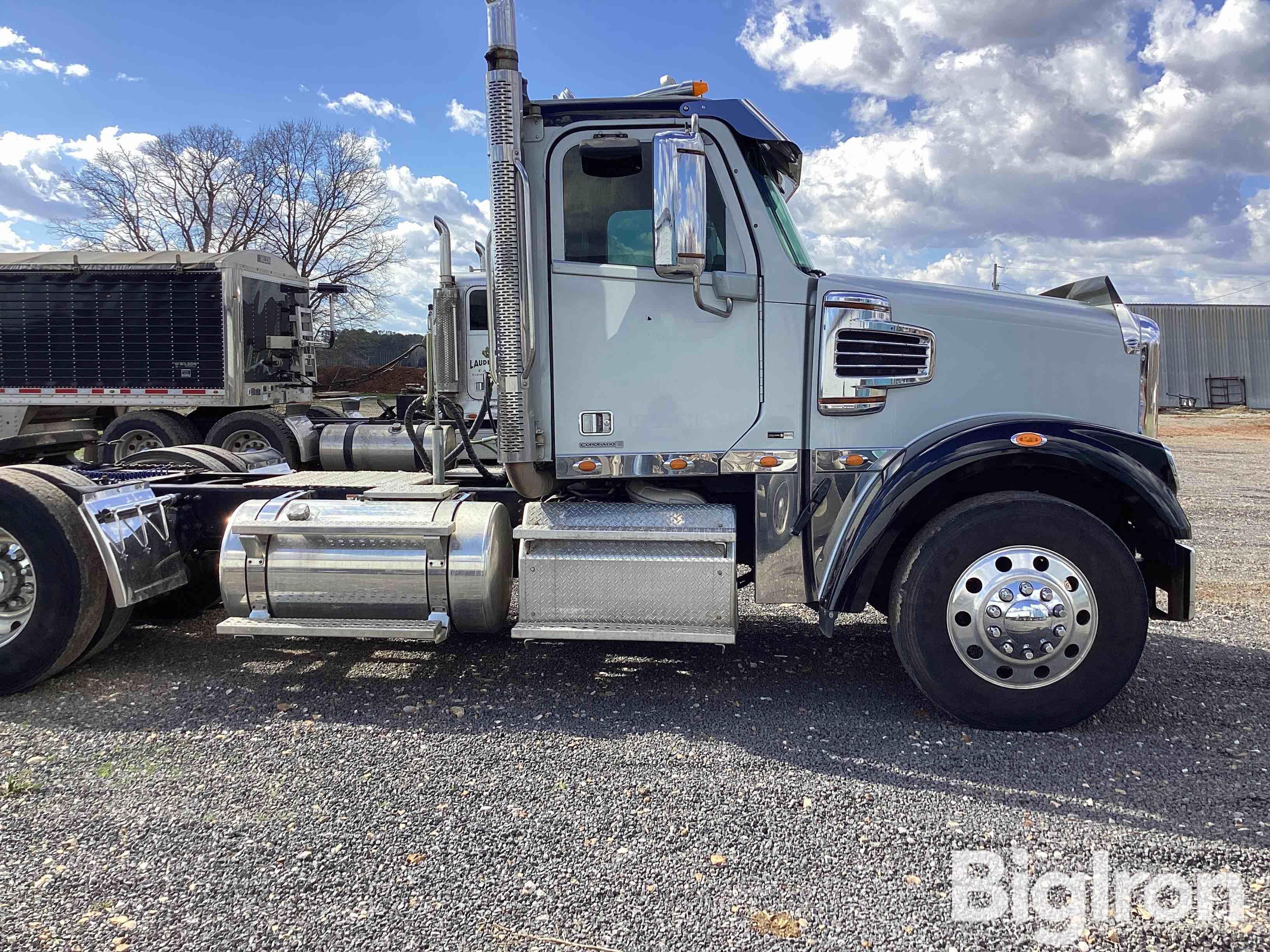 2011 Freightliner Coronado 122 T/A Truck Tractor BigIron Auctions