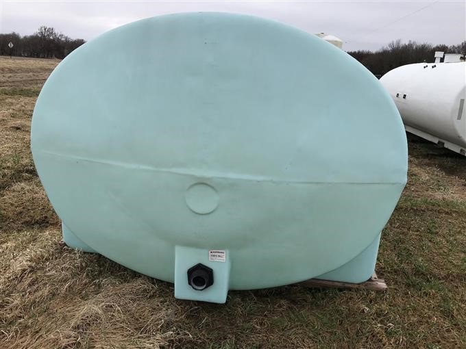 200 Gal Poly Tank W/Retractable Hose Reel BigIron Auctions