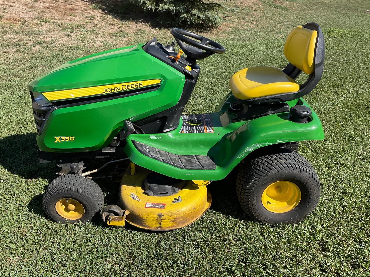 2017 John Deere X330 Lawn Mower BigIron Auctions