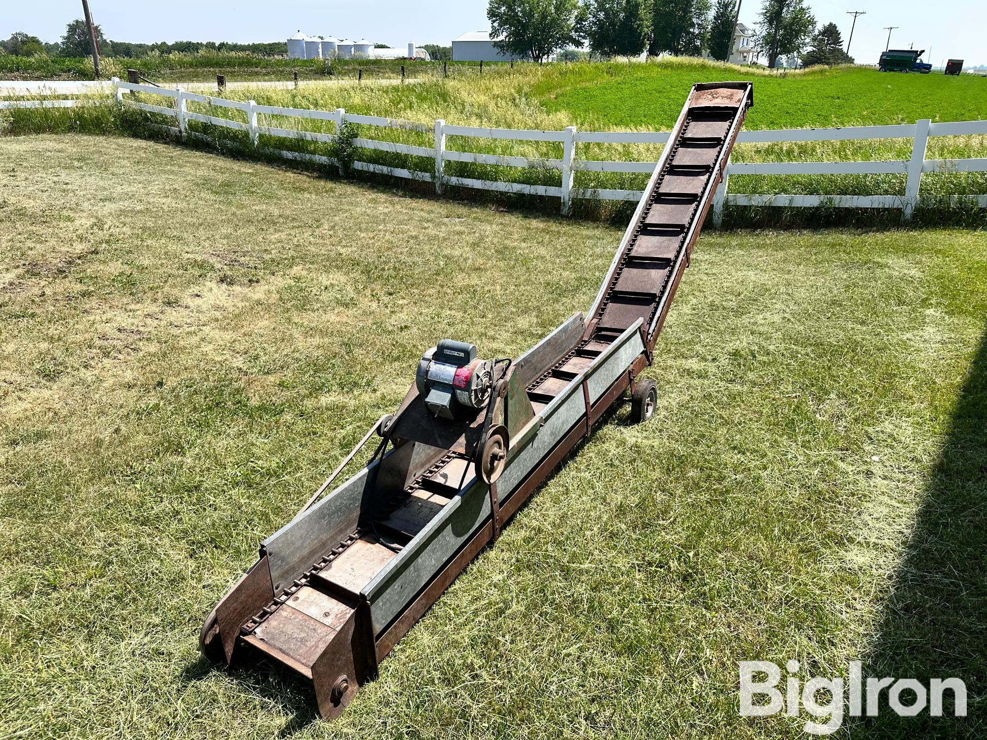 Little Giant 16’ Corn Crib Unloading Elevator BigIron Auctions