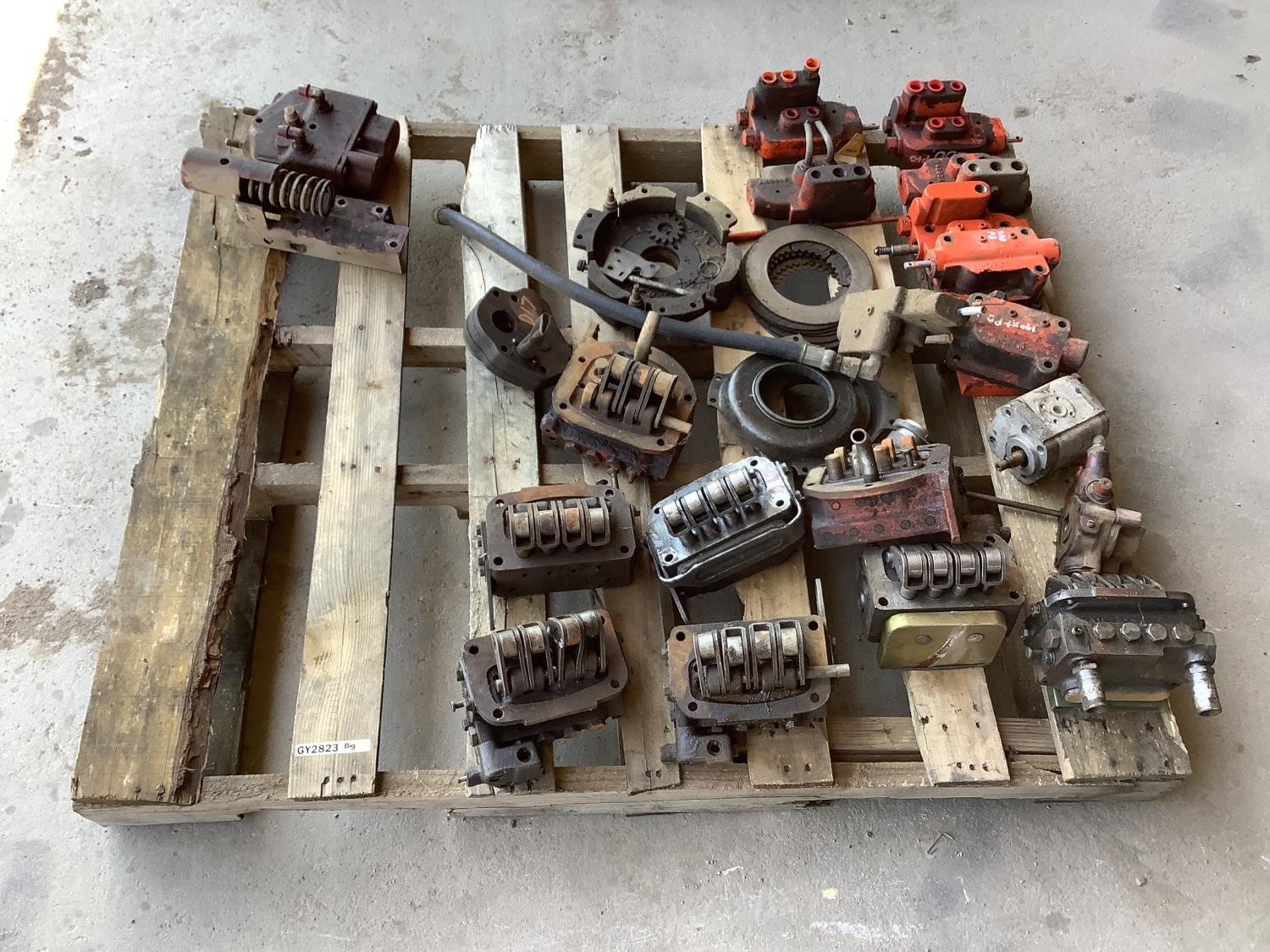 Allis 200 190 Hydraulic Pumps & Valve Assemblies BigIron Auctions