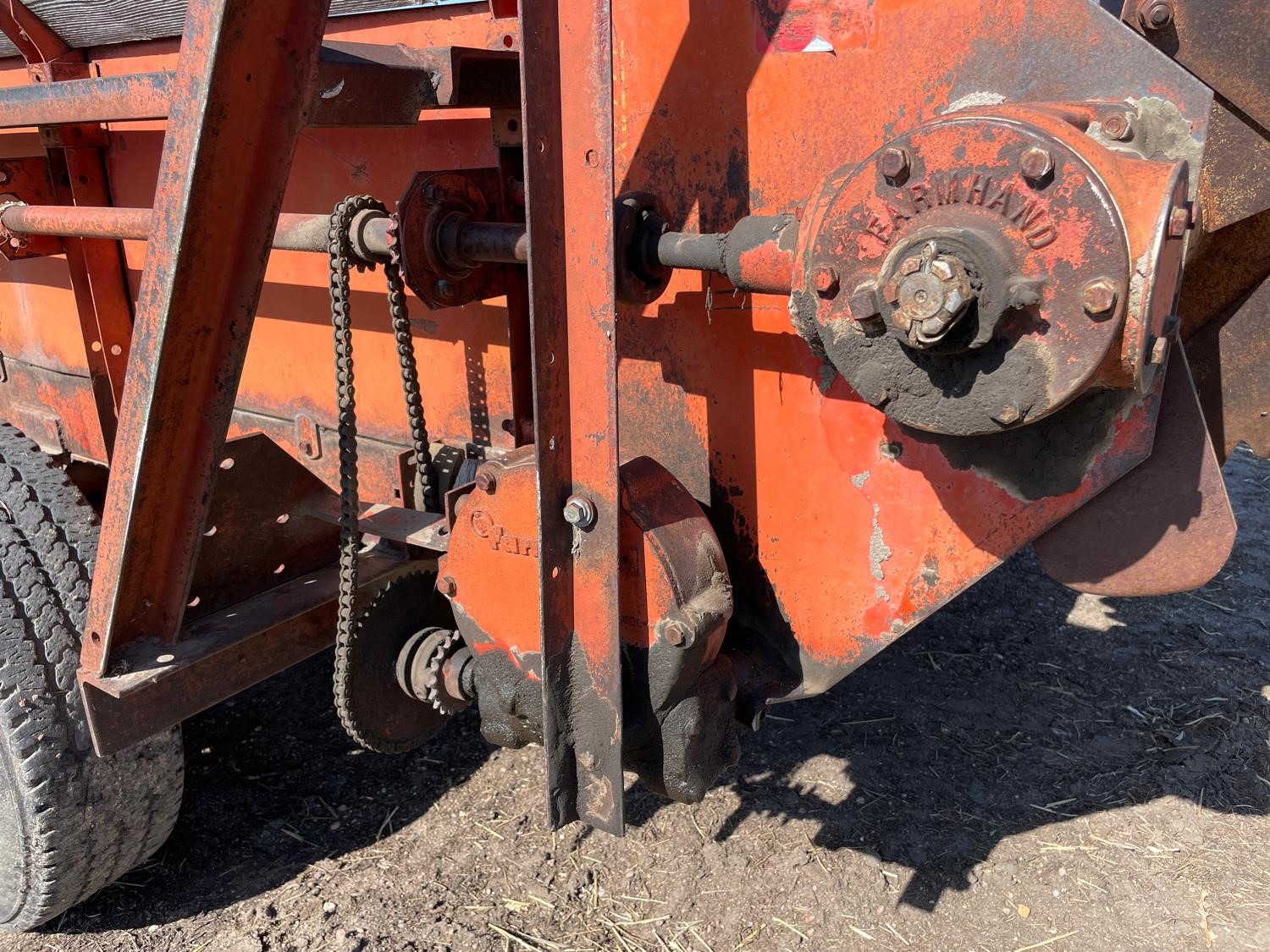 Farmhand F46A 440 T/A Manure Spreader BigIron Auctions