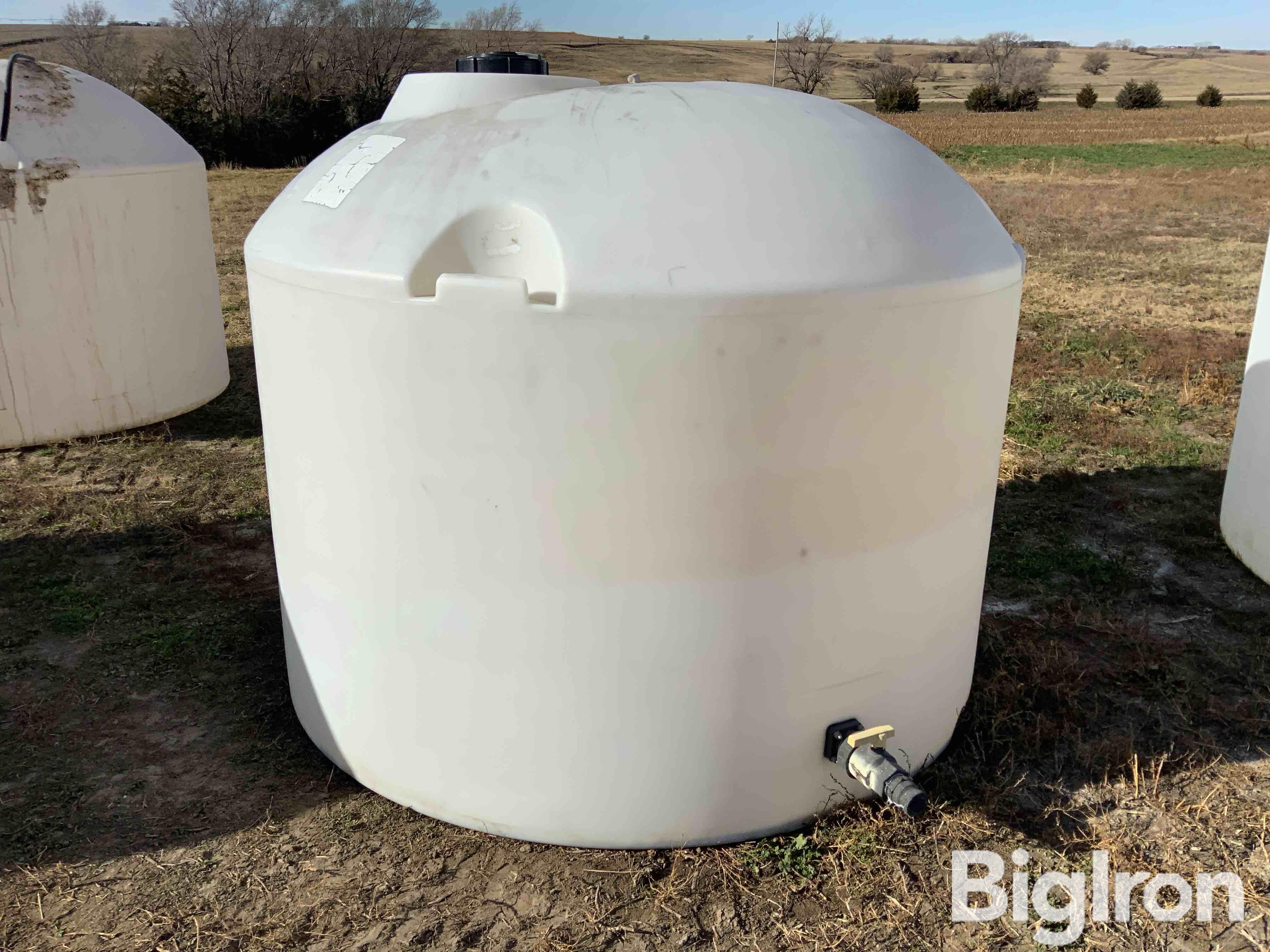 Snyder 1,500-Gal Fertilizer Tank BigIron Auctions