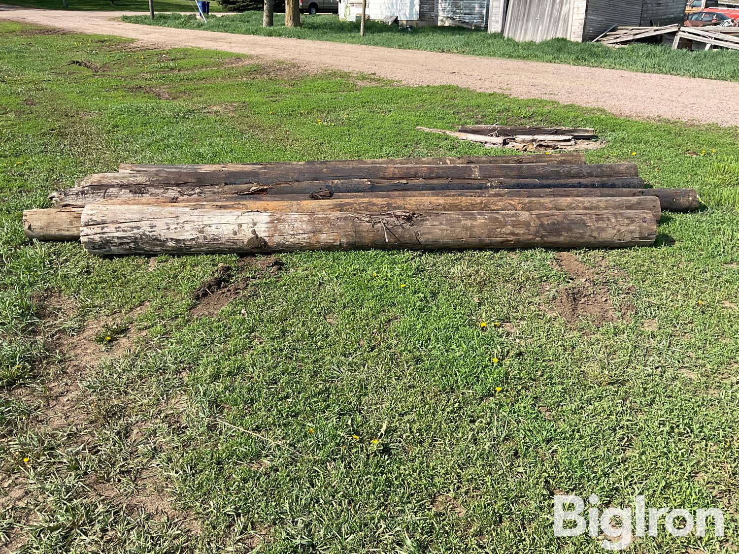 Wooden Corner Fence Posts BigIron Auctions   Woodencornerfenceposts D5880b5428564c2493e3bb8b3a6a36a6 