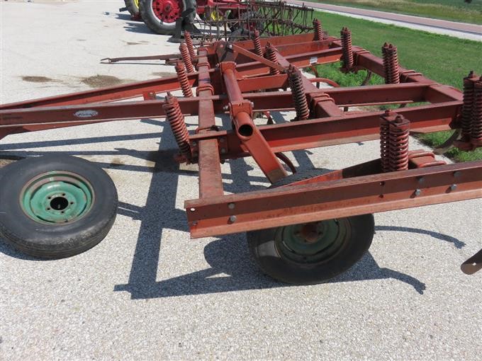 Bush Hog Stan Hoist Pull Type Chisel Plow BigIron Auctions