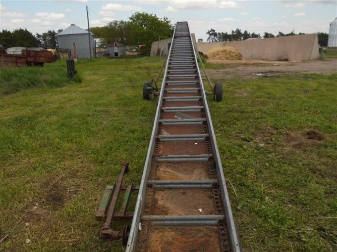 John Deere 321 Ear Corn Elevator BigIron Auctions