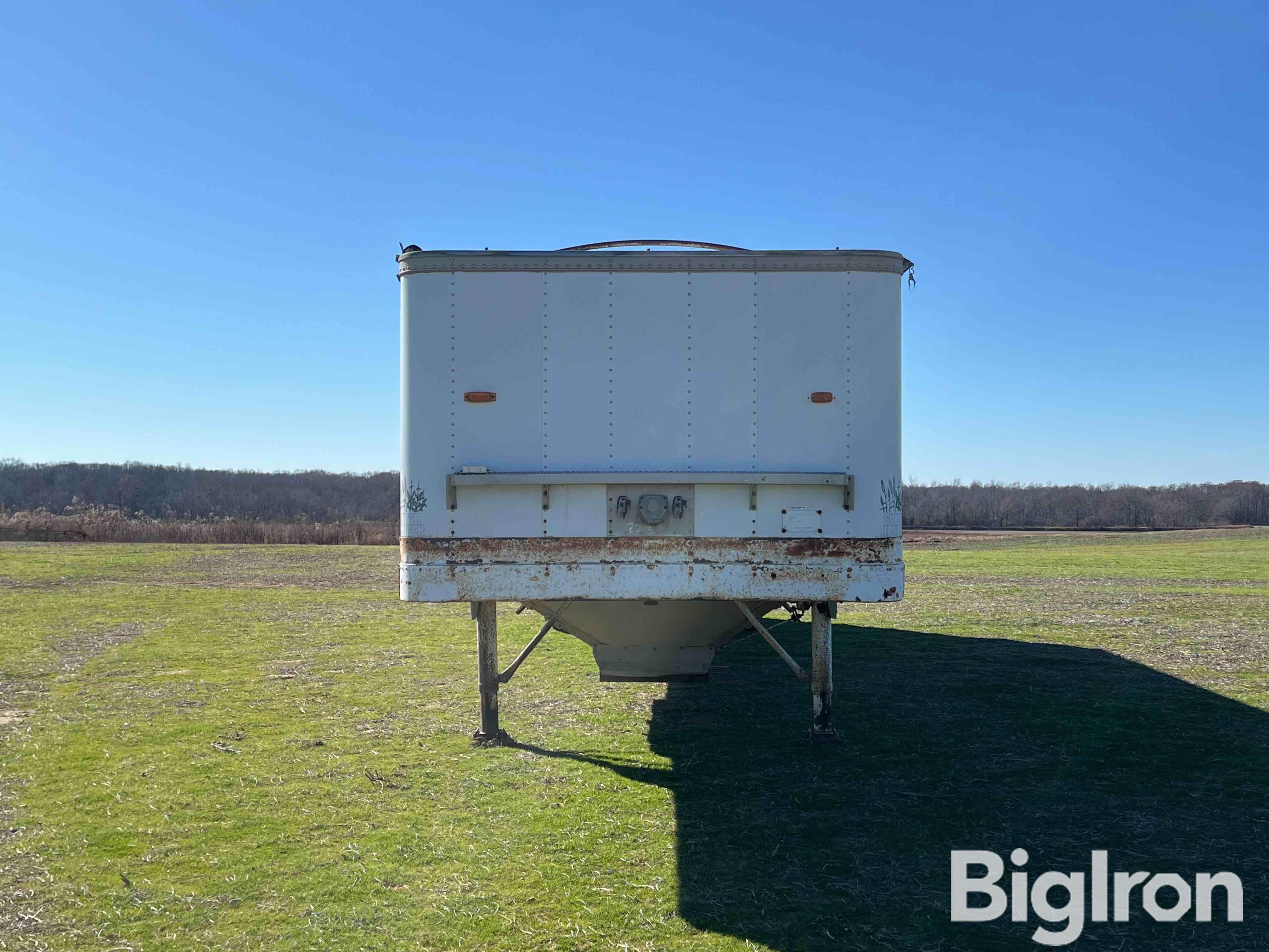 Timpte Hopper Bottom T A Grain Trailer Bigiron Auctions