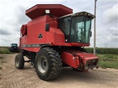 1997 Massey Ferguson 8780 Combine 